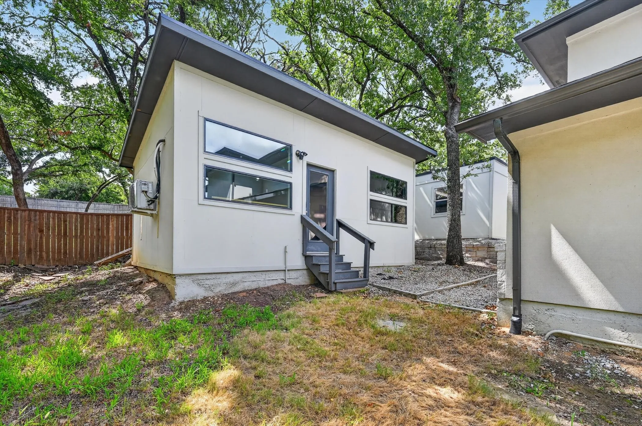 Single Family Residence For Sale in Denton County , 9132 Choctaw Trail, Flower Mound, Texas 75022, 3 Bedroom, 3 Bathroom, 4 Garage spaces, 2,826 Sqft, built in 1984, mls#21328030, Real Estate Agent in Flower Mound, Homes For Sale in Denton county, Homes For Sale in Flower Mound, Realtor in Flower Mound Texas, Real Estate Brokerage Independent Realty Texas, Luminita Cordes Realtor
