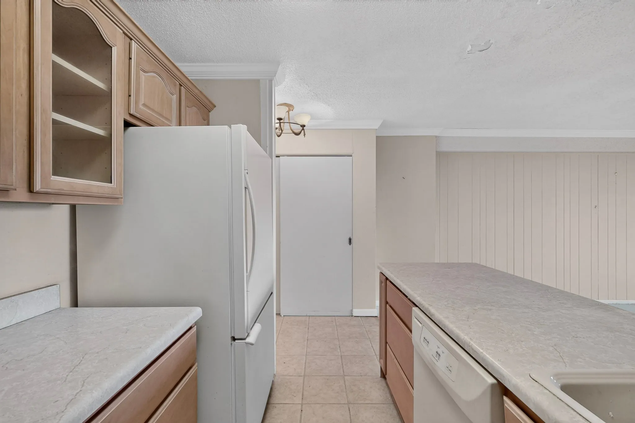 Condominium For Sale in Dallas County , 3883 Turtle Creek Boulevard 404, Dallas, Texas 75219, 2 Bedroom, 2 Bathroom, 2 Garage spaces, 1,023 Sqft, built in 1963, mls#21333599, Real Estate Agent in Dallas, Homes For Sale in Dallas county, Homes For Sale in Dallas, Realtor in Dallas Texas, Real Estate Brokerage Independent Realty Texas, Luminita Cordes Realtor