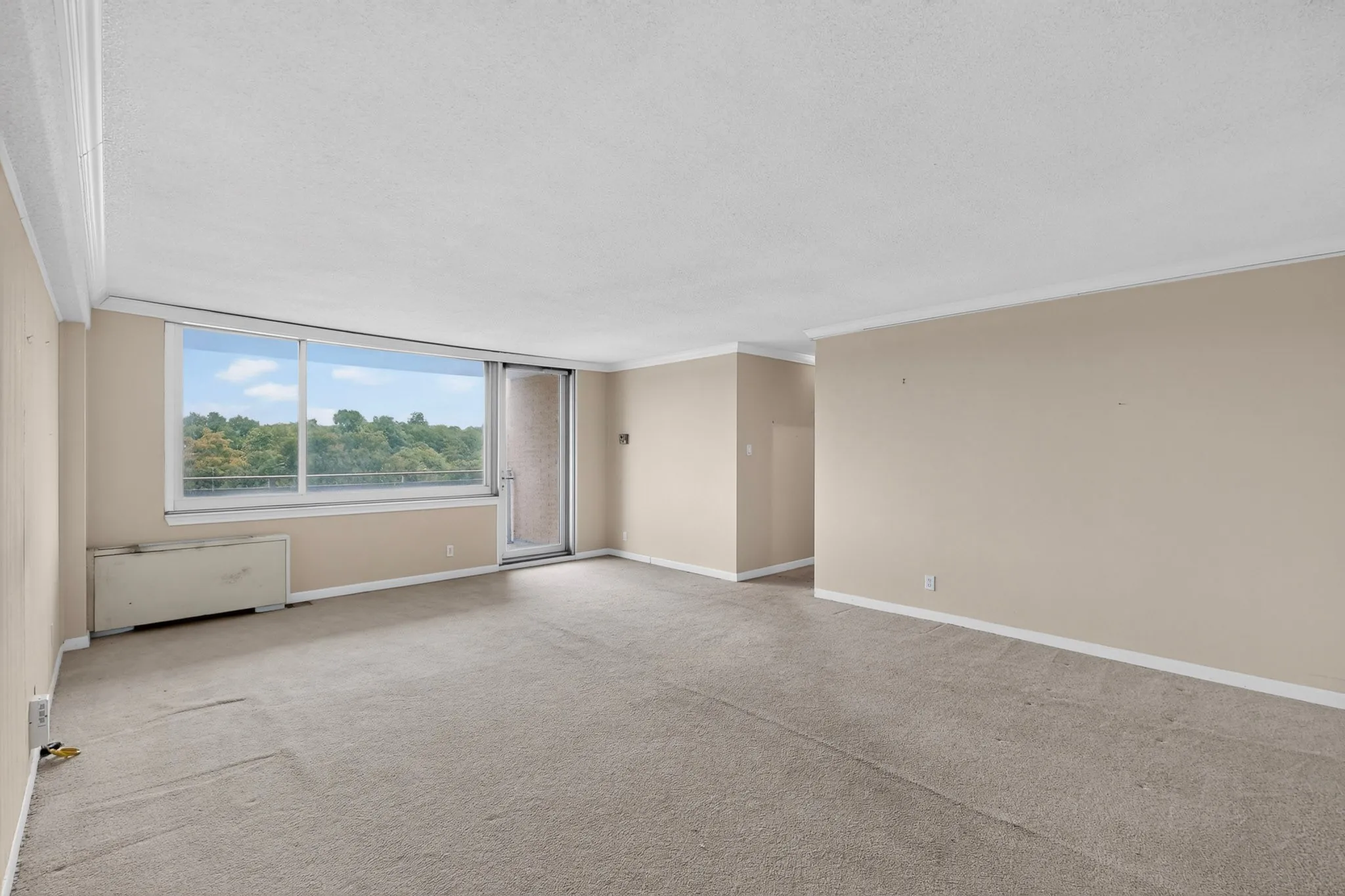 Condominium For Sale in Dallas County , 3883 Turtle Creek Boulevard 404, Dallas, Texas 75219, 2 Bedroom, 2 Bathroom, 2 Garage spaces, 1,023 Sqft, built in 1963, mls#21333599, Real Estate Agent in Dallas, Homes For Sale in Dallas county, Homes For Sale in Dallas, Realtor in Dallas Texas, Real Estate Brokerage Independent Realty Texas, Luminita Cordes Realtor