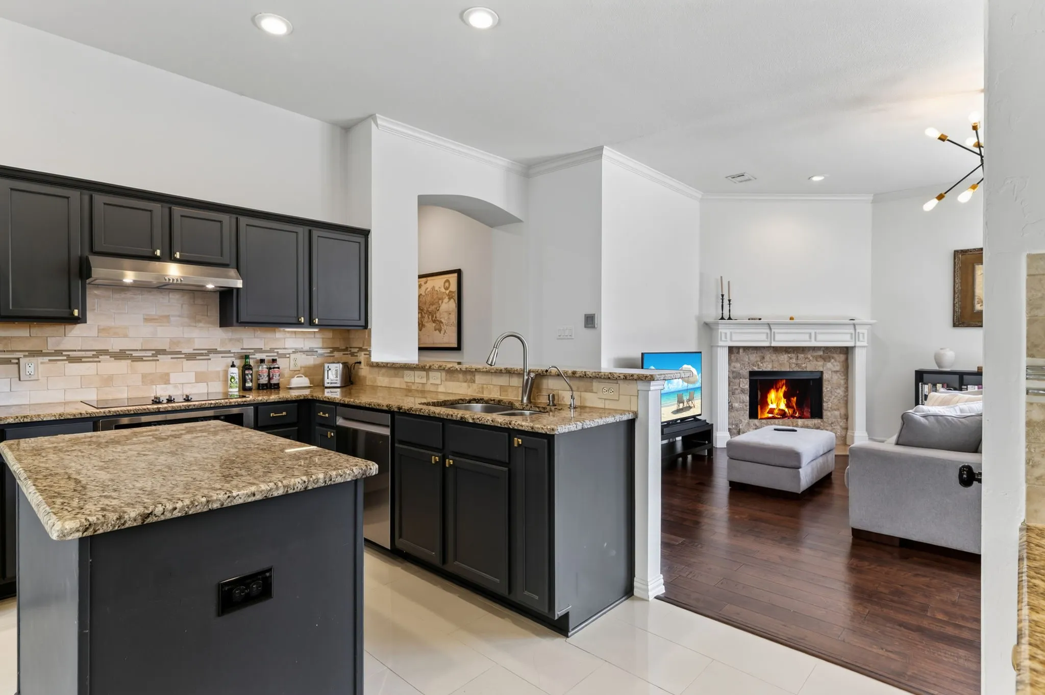 Single Family Residence For Sale in Collin County , 9383 Homestead Lane, Frisco, Texas 75033, 4 Bedroom, 2 Bathroom, 2 Garage spaces, 1,753 Sqft, built in 1999, mls#21316590, Real Estate Agent in Frisco, Homes For Sale in Collin county, Homes For Sale in Frisco, Realtor in Frisco Texas, Real Estate Brokerage Independent Realty Texas, Luminita Cordes Realtor