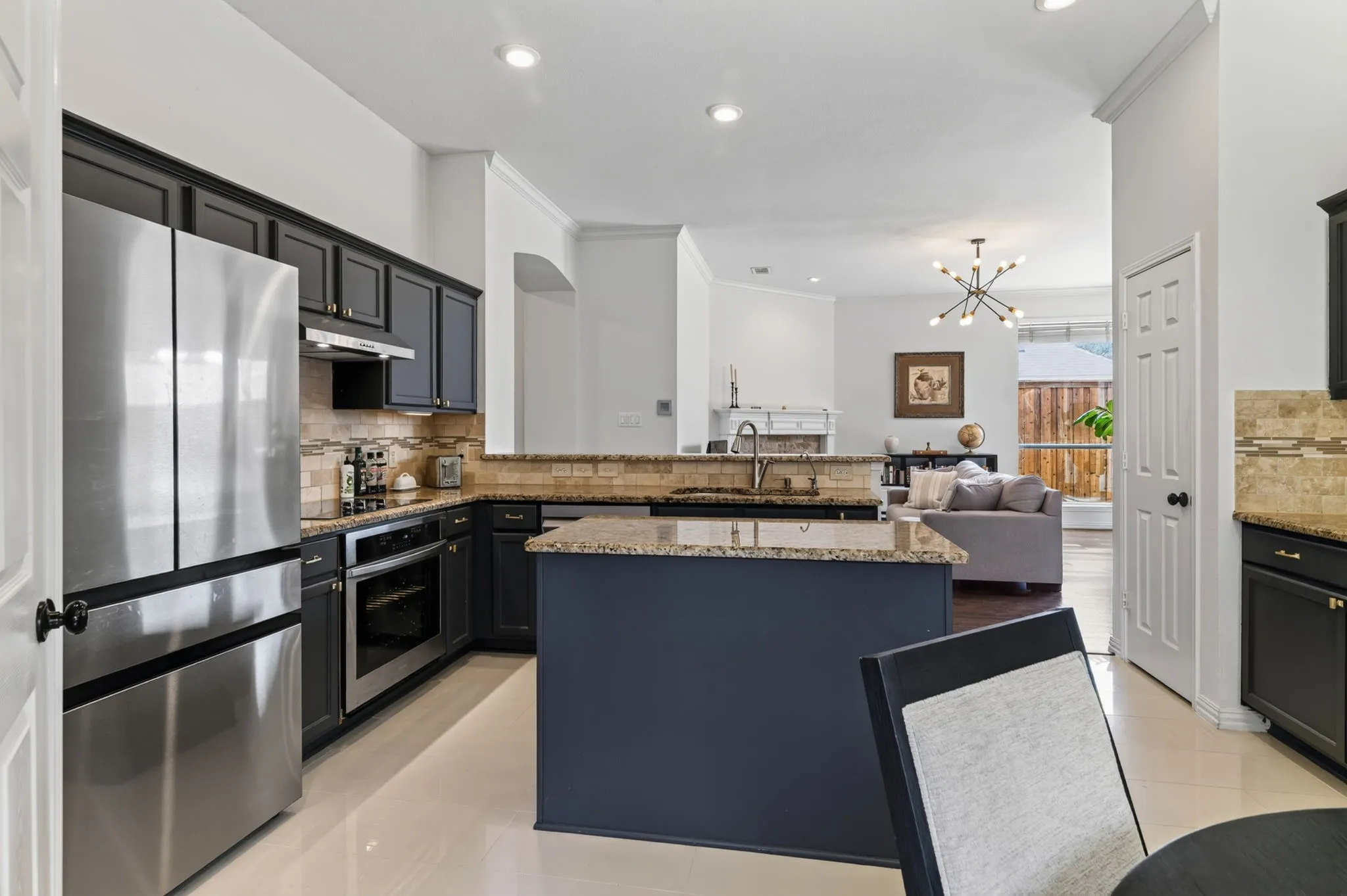 Single Family Residence For Sale in Collin County , 9383 Homestead Lane, Frisco, Texas 75033, 4 Bedroom, 2 Bathroom, 2 Garage spaces, 1,753 Sqft, built in 1999, mls#21316590, Real Estate Agent in Frisco, Homes For Sale in Collin county, Homes For Sale in Frisco, Realtor in Frisco Texas, Real Estate Brokerage Independent Realty Texas, Luminita Cordes Realtor