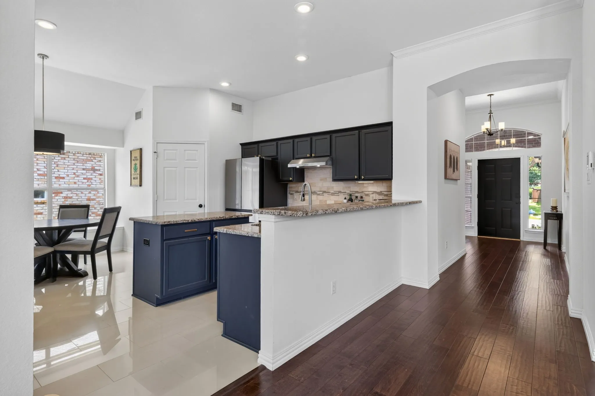 Single Family Residence For Sale in Collin County , 9383 Homestead Lane, Frisco, Texas 75033, 4 Bedroom, 2 Bathroom, 2 Garage spaces, 1,753 Sqft, built in 1999, mls#21316590, Real Estate Agent in Frisco, Homes For Sale in Collin county, Homes For Sale in Frisco, Realtor in Frisco Texas, Real Estate Brokerage Independent Realty Texas, Luminita Cordes Realtor