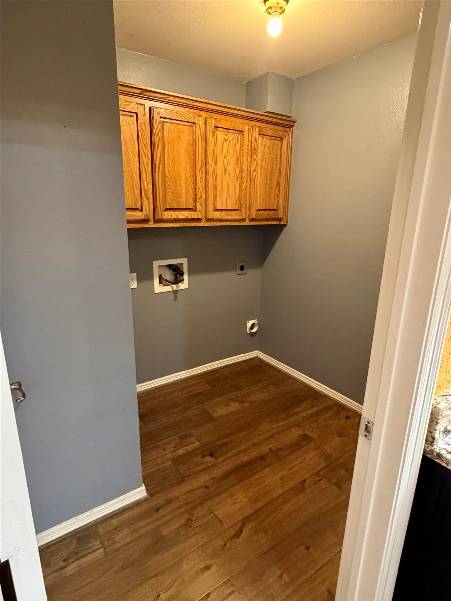 Single Family Residence For Sale in Ellis County , 110 Pecan Valley Lane, Waxahachie, Texas 75165, 4 Bedroom, 3 Bathroom, 2 Garage spaces, 2,548 Sqft, built in 1999, mls#21332646, Real Estate Agent in Waxahachie, Homes For Sale in Ellis county, Homes For Sale in Waxahachie, Realtor in Waxahachie Texas, Real Estate Brokerage Independent Realty Texas, Luminita Cordes Realtor