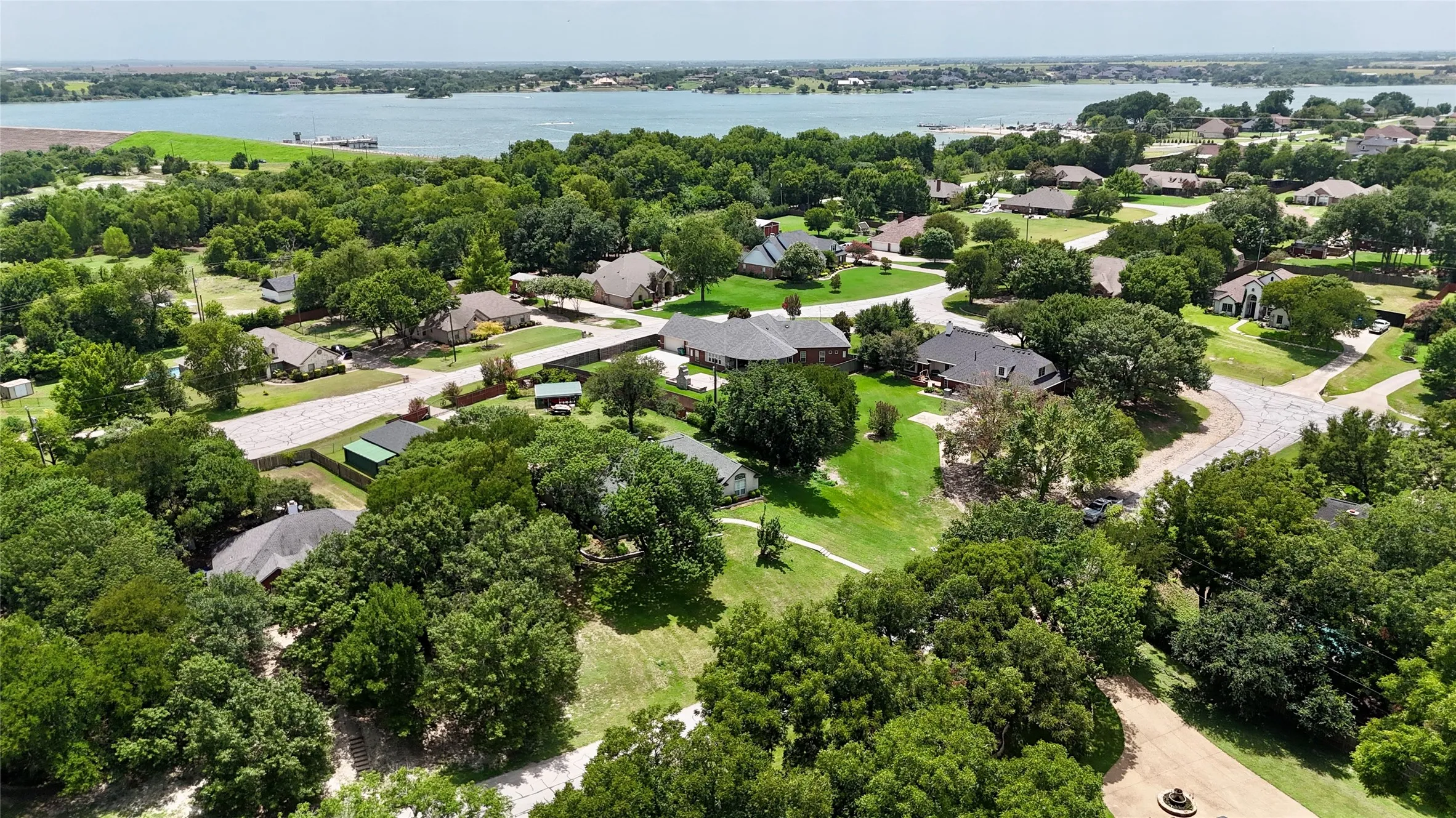 walking distance to Lake Waxahachie
