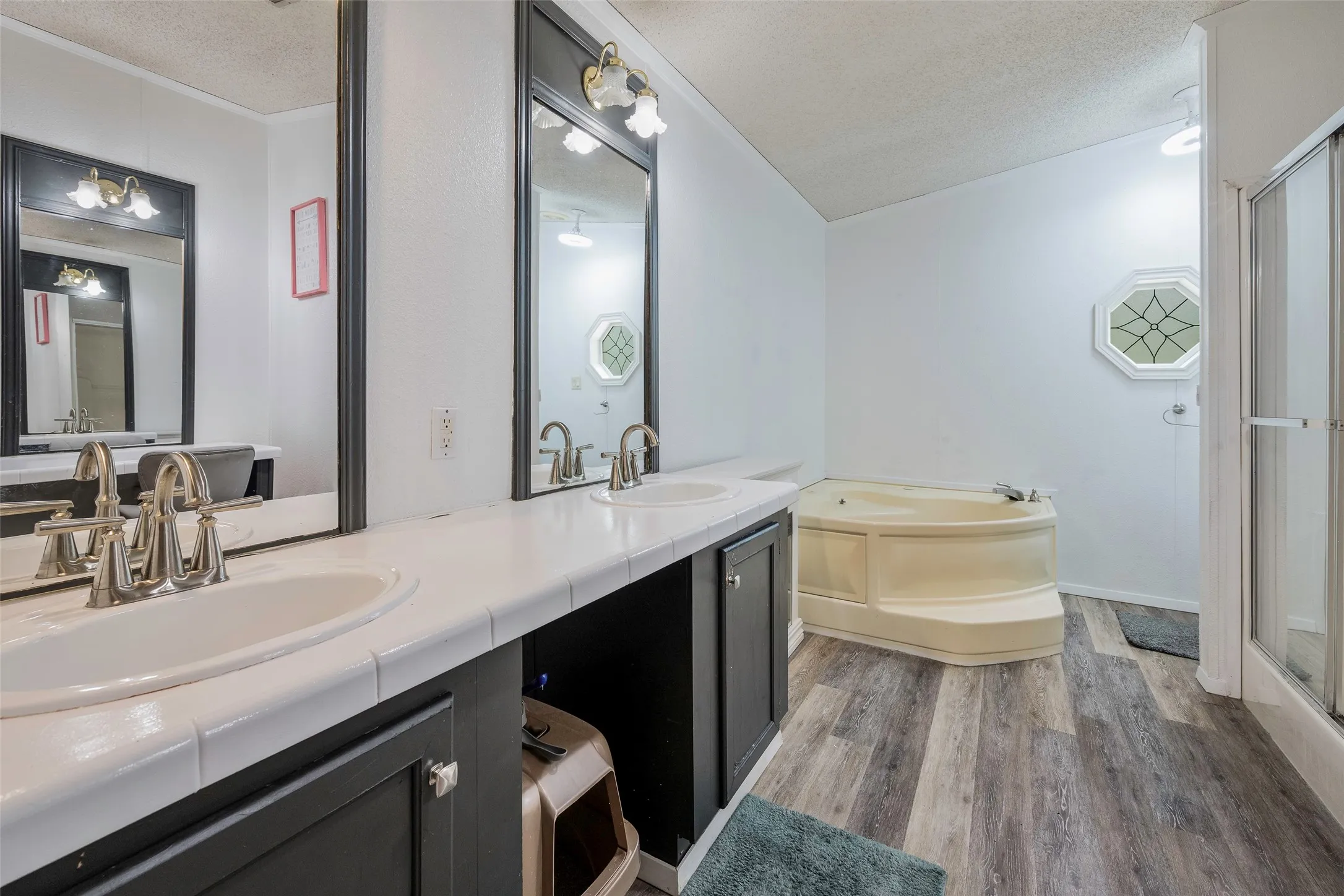 Manufactured Home For Sale in Henderson County , 118 Winter Lane, Mabank, Texas 75156, 4 Bedroom, 2 Bathroom, Garage spaces, 2,128 Sqft, built in 1999, mls#21331131, Real Estate Agent in Mabank, Homes For Sale in Henderson county, Homes For Sale in Mabank, Realtor in Mabank Texas, Real Estate Brokerage Independent Realty Texas, Luminita Cordes Realtor