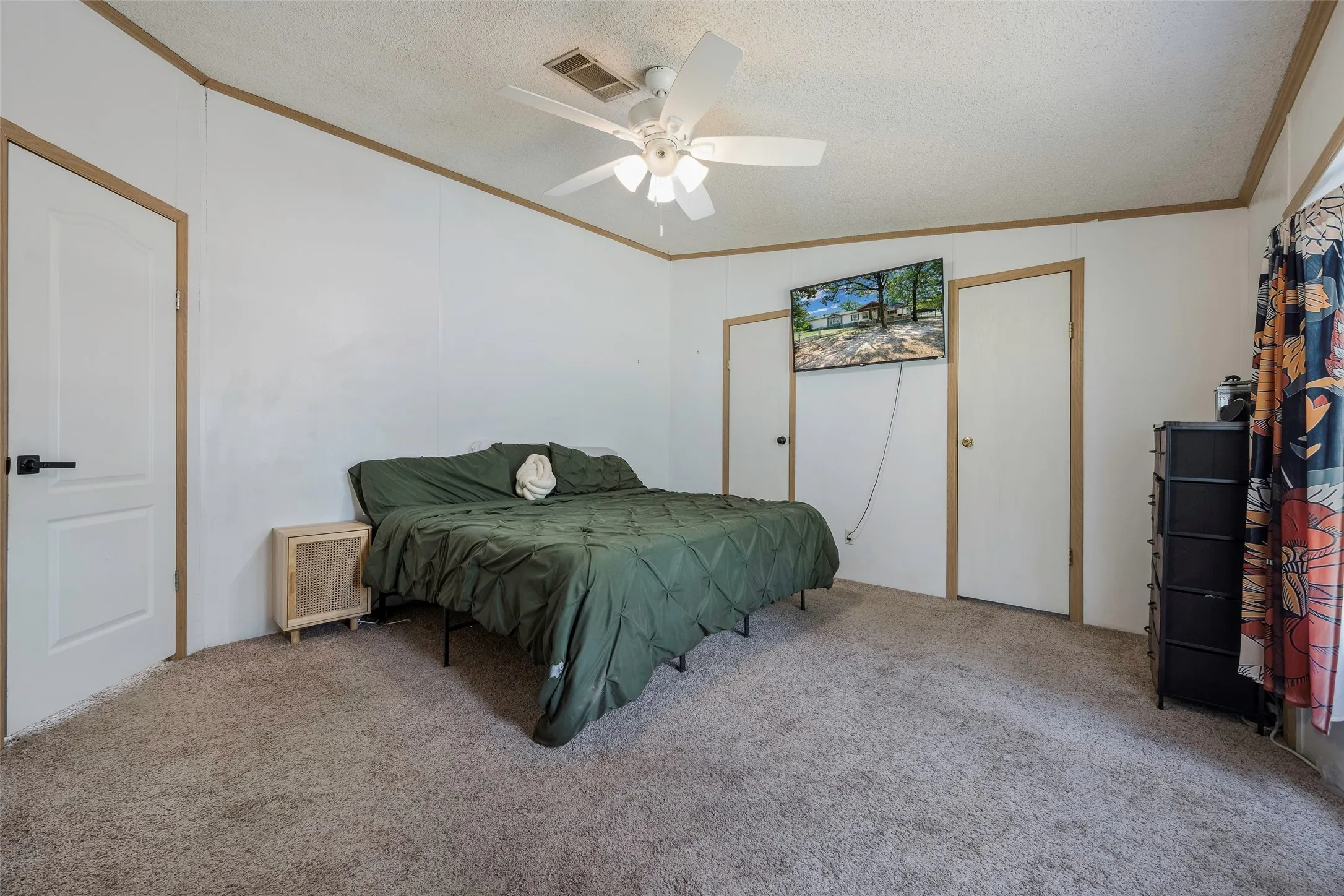 Manufactured Home For Sale in Henderson County , 118 Winter Lane, Mabank, Texas 75156, 4 Bedroom, 2 Bathroom, Garage spaces, 2,128 Sqft, built in 1999, mls#21331131, Real Estate Agent in Mabank, Homes For Sale in Henderson county, Homes For Sale in Mabank, Realtor in Mabank Texas, Real Estate Brokerage Independent Realty Texas, Luminita Cordes Realtor