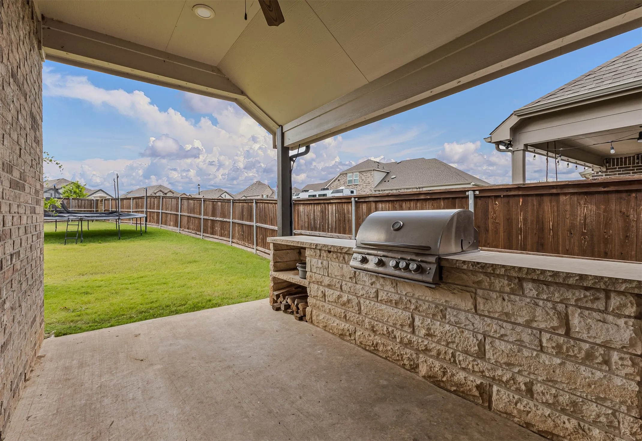 Outdoor grill for entertaining