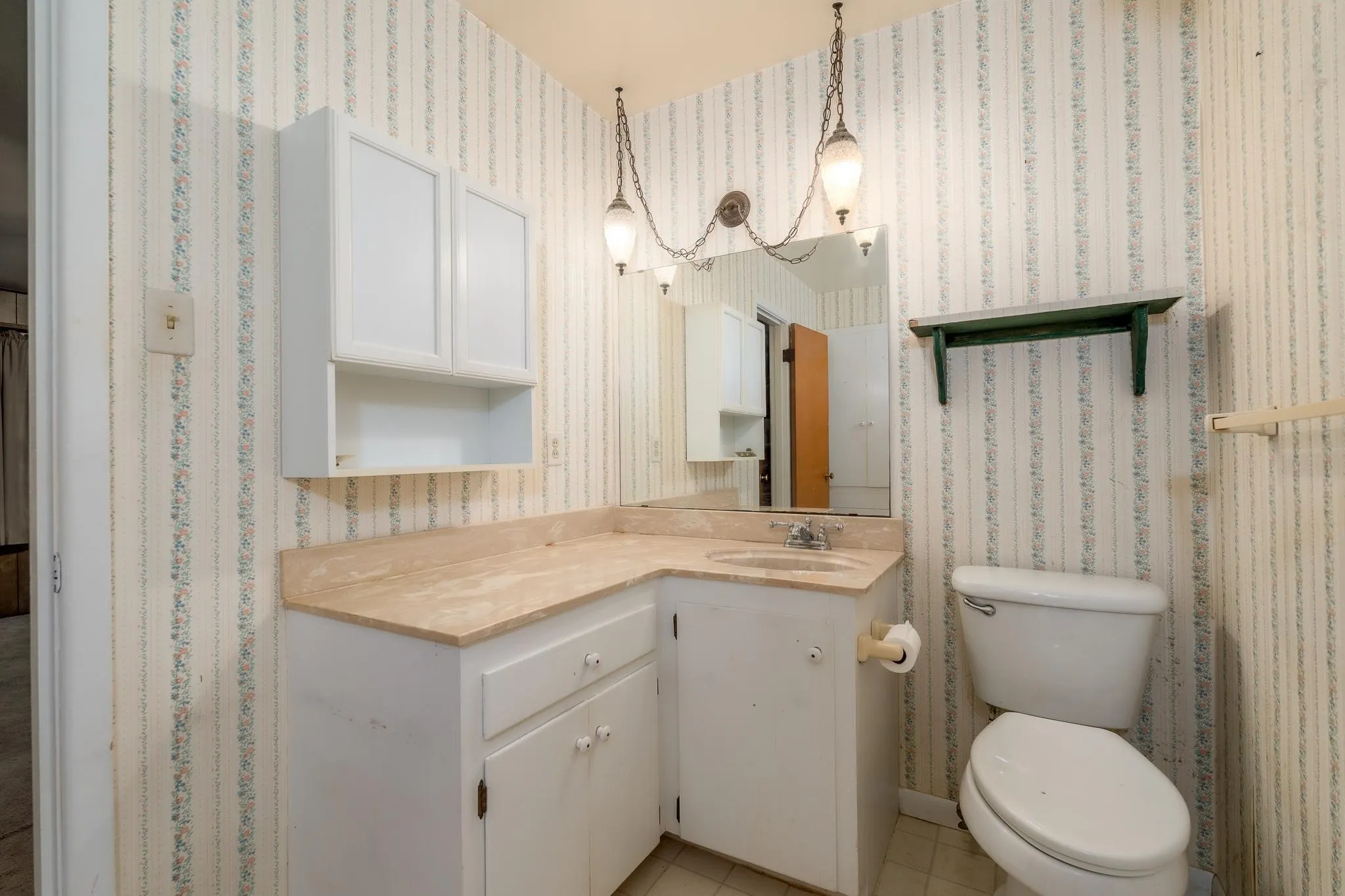 Single Family Residence For Sale in Taylor County , 780 Rosewood Drive, Abilene, Texas 79603, 3 Bedroom, 2 Bathroom, 2 Garage spaces, 2,025 Sqft, built in 1959, mls#21333905, Real Estate Agent in Abilene, Homes For Sale in Taylor county, Homes For Sale in Abilene, Realtor in Abilene Texas, Real Estate Brokerage Independent Realty Texas, Luminita Cordes Realtor