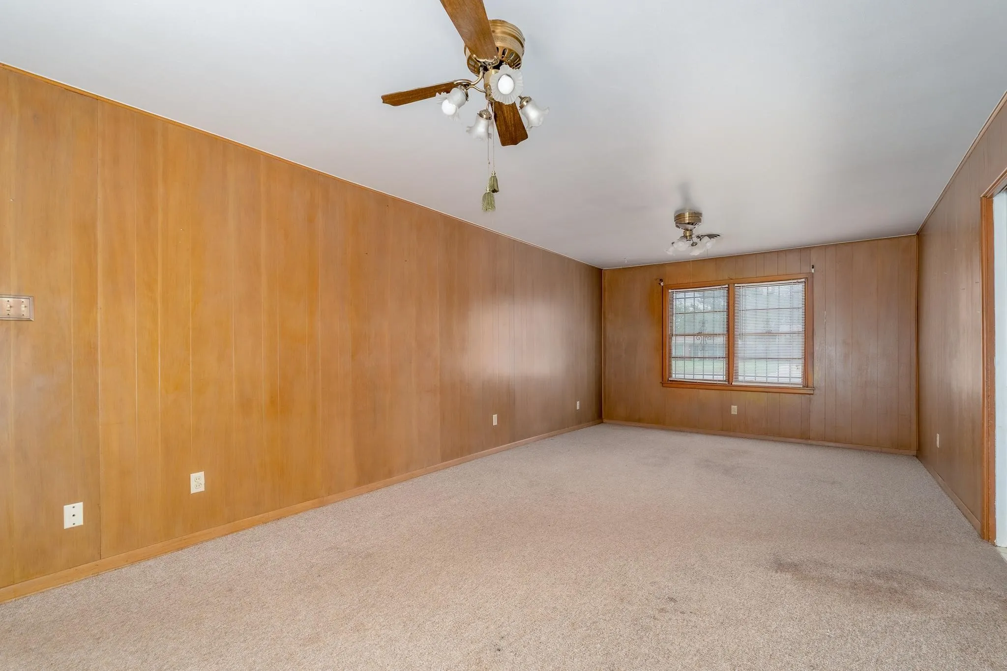 Single Family Residence For Sale in Taylor County , 780 Rosewood Drive, Abilene, Texas 79603, 3 Bedroom, 2 Bathroom, 2 Garage spaces, 2,025 Sqft, built in 1959, mls#21333905, Real Estate Agent in Abilene, Homes For Sale in Taylor county, Homes For Sale in Abilene, Realtor in Abilene Texas, Real Estate Brokerage Independent Realty Texas, Luminita Cordes Realtor