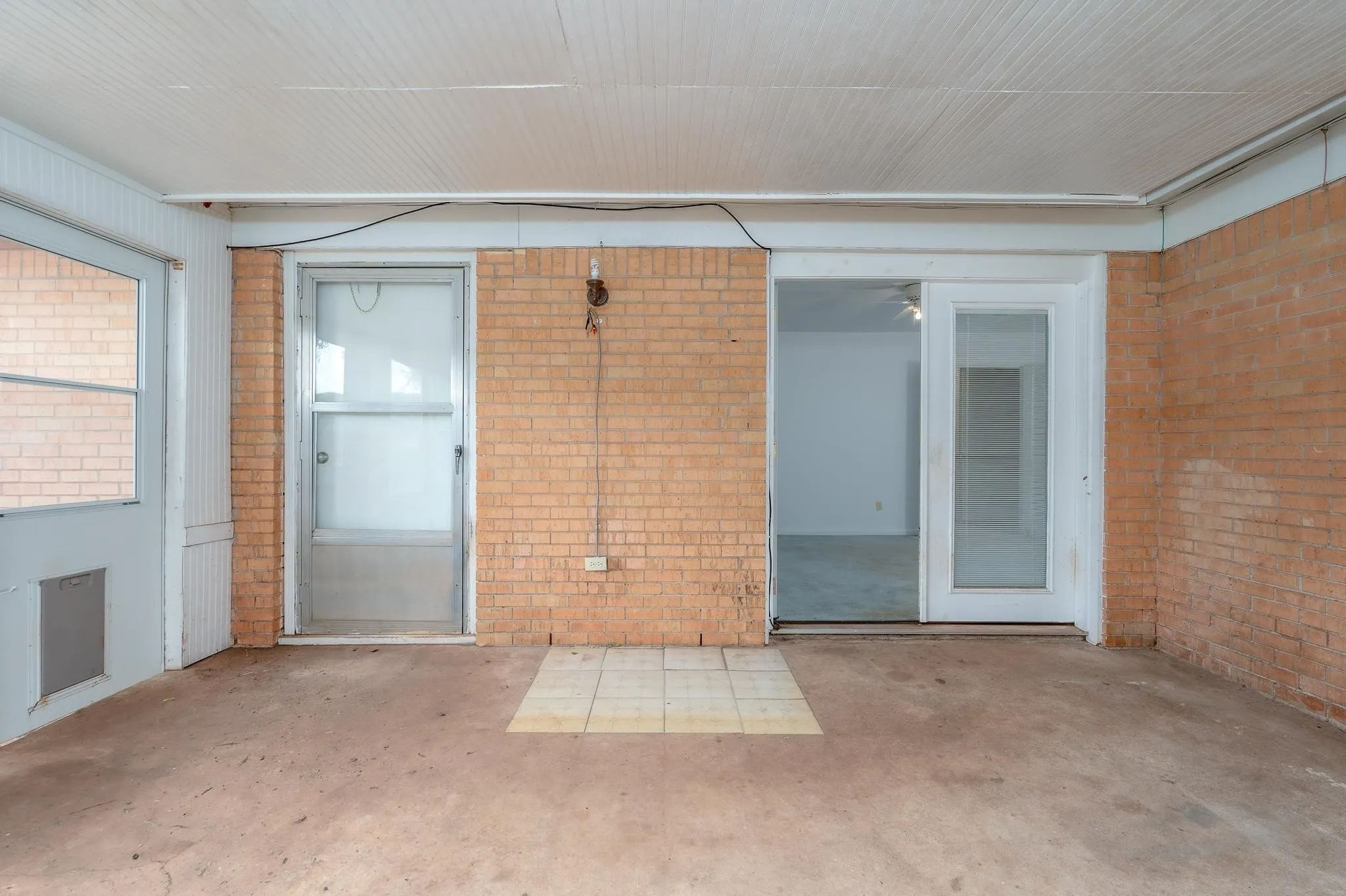 Single Family Residence For Sale in Taylor County , 780 Rosewood Drive, Abilene, Texas 79603, 3 Bedroom, 2 Bathroom, 2 Garage spaces, 2,025 Sqft, built in 1959, mls#21333905, Real Estate Agent in Abilene, Homes For Sale in Taylor county, Homes For Sale in Abilene, Realtor in Abilene Texas, Real Estate Brokerage Independent Realty Texas, Luminita Cordes Realtor