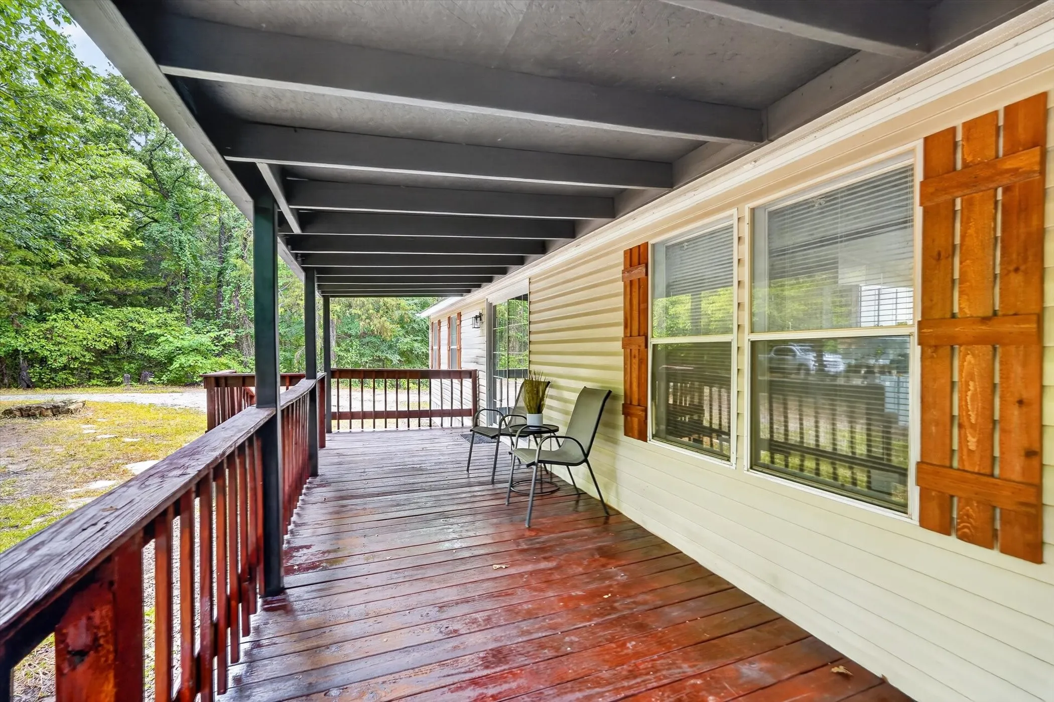 Mobile Home For Sale in Kaufman County , 20579 County Road 331, Quinlan, Texas 75474, 4 Bedroom, 2 Bathroom, Garage spaces, 1,913 Sqft, built in 2005, mls#21332361, Real Estate Agent in Quinlan, Homes For Sale in Kaufman county, Homes For Sale in Quinlan, Realtor in Quinlan Texas, Real Estate Brokerage Independent Realty Texas, Luminita Cordes Realtor