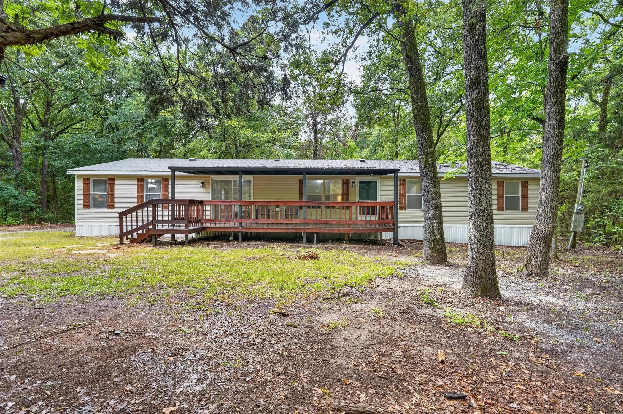 Mobile Home For Sale in Kaufman County , 20579 County Road 331, Quinlan, Texas 75474, 4 Bedroom, 2 Bathroom, Garage spaces, 1,913 Sqft, built in 2005, mls#21332361, Real Estate Agent in Quinlan, Homes For Sale in Kaufman county, Homes For Sale in Quinlan, Realtor in Quinlan Texas, Real Estate Brokerage Independent Realty Texas, Luminita Cordes Realtor
