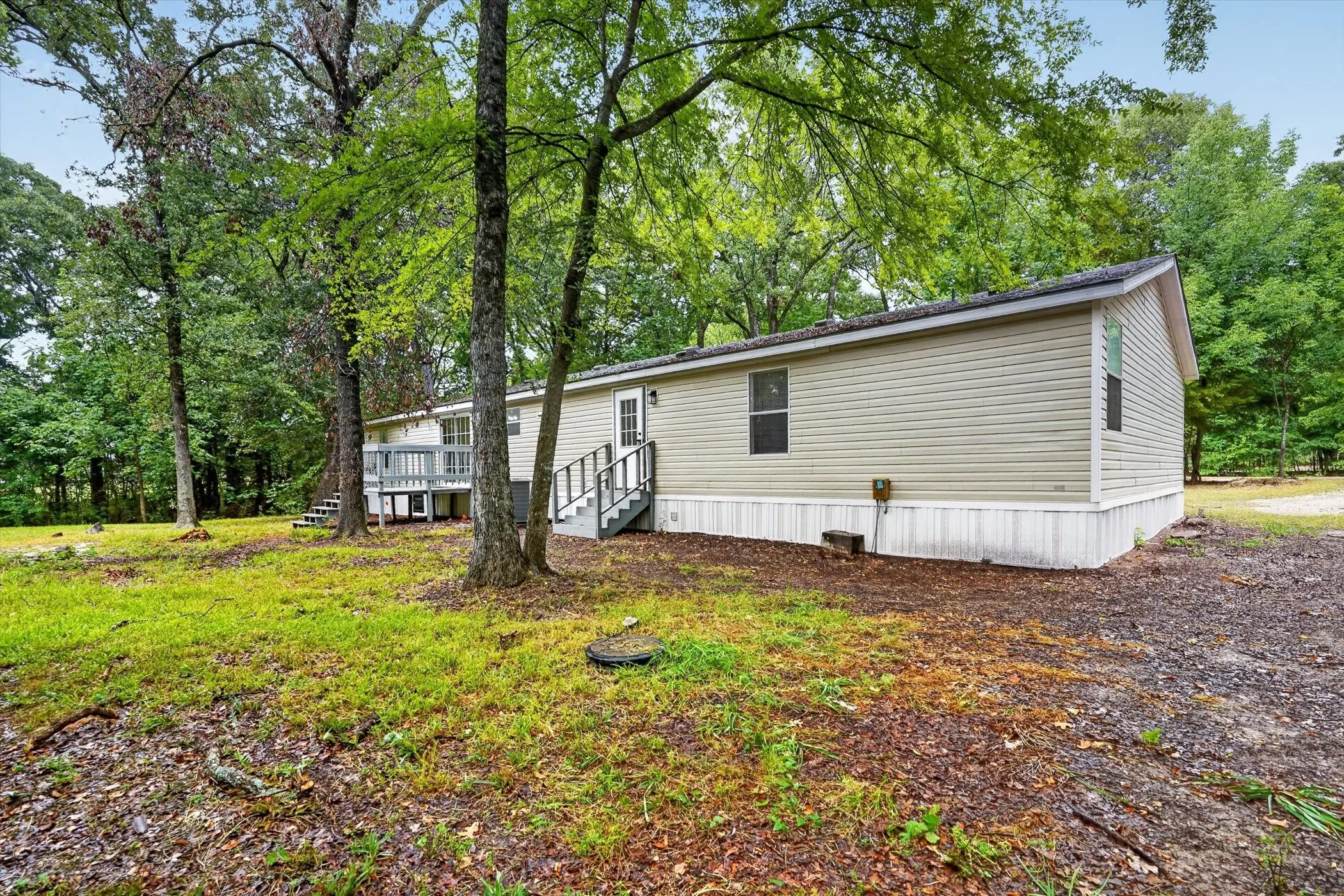 Mobile Home For Sale in Kaufman County , 20579 County Road 331, Quinlan, Texas 75474, 4 Bedroom, 2 Bathroom, Garage spaces, 1,913 Sqft, built in 2005, mls#21332361, Real Estate Agent in Quinlan, Homes For Sale in Kaufman county, Homes For Sale in Quinlan, Realtor in Quinlan Texas, Real Estate Brokerage Independent Realty Texas, Luminita Cordes Realtor