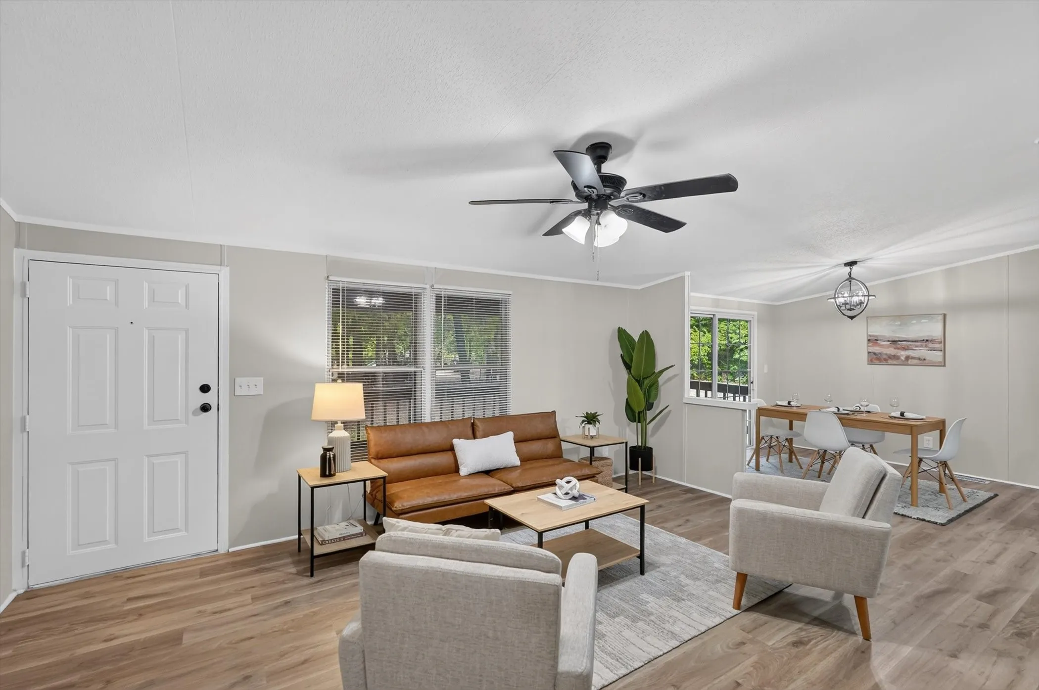 Mobile Home For Sale in Kaufman County , 20579 County Road 331, Quinlan, Texas 75474, 4 Bedroom, 2 Bathroom, Garage spaces, 1,913 Sqft, built in 2005, mls#21332361, Real Estate Agent in Quinlan, Homes For Sale in Kaufman county, Homes For Sale in Quinlan, Realtor in Quinlan Texas, Real Estate Brokerage Independent Realty Texas, Luminita Cordes Realtor