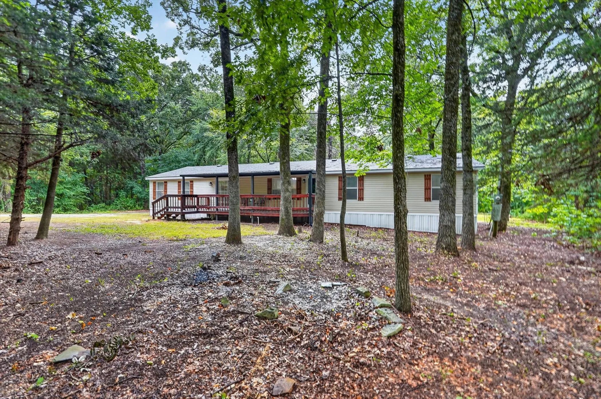 Mobile Home For Sale in Kaufman County , 20579 County Road 331, Quinlan, Texas 75474, 4 Bedroom, 2 Bathroom, Garage spaces, 1,913 Sqft, built in 2005, mls#21332361, Real Estate Agent in Quinlan, Homes For Sale in Kaufman county, Homes For Sale in Quinlan, Realtor in Quinlan Texas, Real Estate Brokerage Independent Realty Texas, Luminita Cordes Realtor
