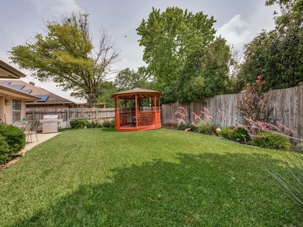 Single Family Residence For Sale in Tarrant County , 149 Roberts Drive, Saginaw, Texas 76179, 4 Bedroom, 2 Bathroom, 2 Garage spaces, 1,906 Sqft, built in 1997, mls#21332854, Real Estate Agent in Saginaw, Homes For Sale in Tarrant county, Homes For Sale in Saginaw, Realtor in Saginaw Texas, Real Estate Brokerage Independent Realty Texas, Luminita Cordes Realtor