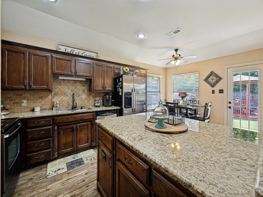 Single Family Residence For Sale in Tarrant County , 149 Roberts Drive, Saginaw, Texas 76179, 4 Bedroom, 2 Bathroom, 2 Garage spaces, 1,906 Sqft, built in 1997, mls#21332854, Real Estate Agent in Saginaw, Homes For Sale in Tarrant county, Homes For Sale in Saginaw, Realtor in Saginaw Texas, Real Estate Brokerage Independent Realty Texas, Luminita Cordes Realtor