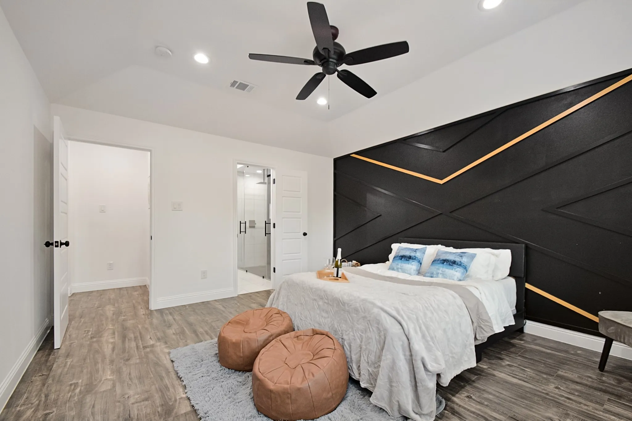 Single Family Residence For Sale in Tarrant County , 4325 Carmel Avenue, Fort Worth, Texas 76119, 3 Bedroom, 2 Bathroom, 2 Garage spaces, 1,606 Sqft, built in 2024, mls#21333869, Real Estate Agent in Fort Worth, Homes For Sale in Tarrant county, Homes For Sale in Fort Worth, Realtor in Fort Worth Texas, Real Estate Brokerage Independent Realty Texas, Luminita Cordes Realtor