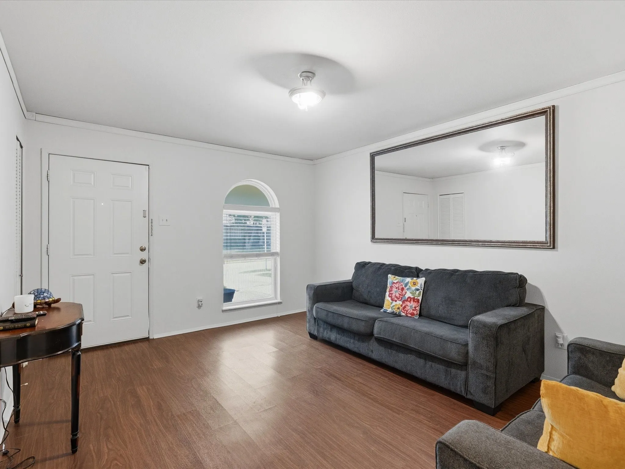 Single Family Residence For Sale in Dallas County , 4050 Salem Drive, Garland, Texas 75043, 3 Bedroom, 1 Bathroom, 1 Garage spaces, 1,261 Sqft, built in 1971, mls#21334042, Real Estate Agent in Garland, Homes For Sale in Dallas county, Homes For Sale in Garland, Realtor in Garland Texas, Real Estate Brokerage Independent Realty Texas, Luminita Cordes Realtor