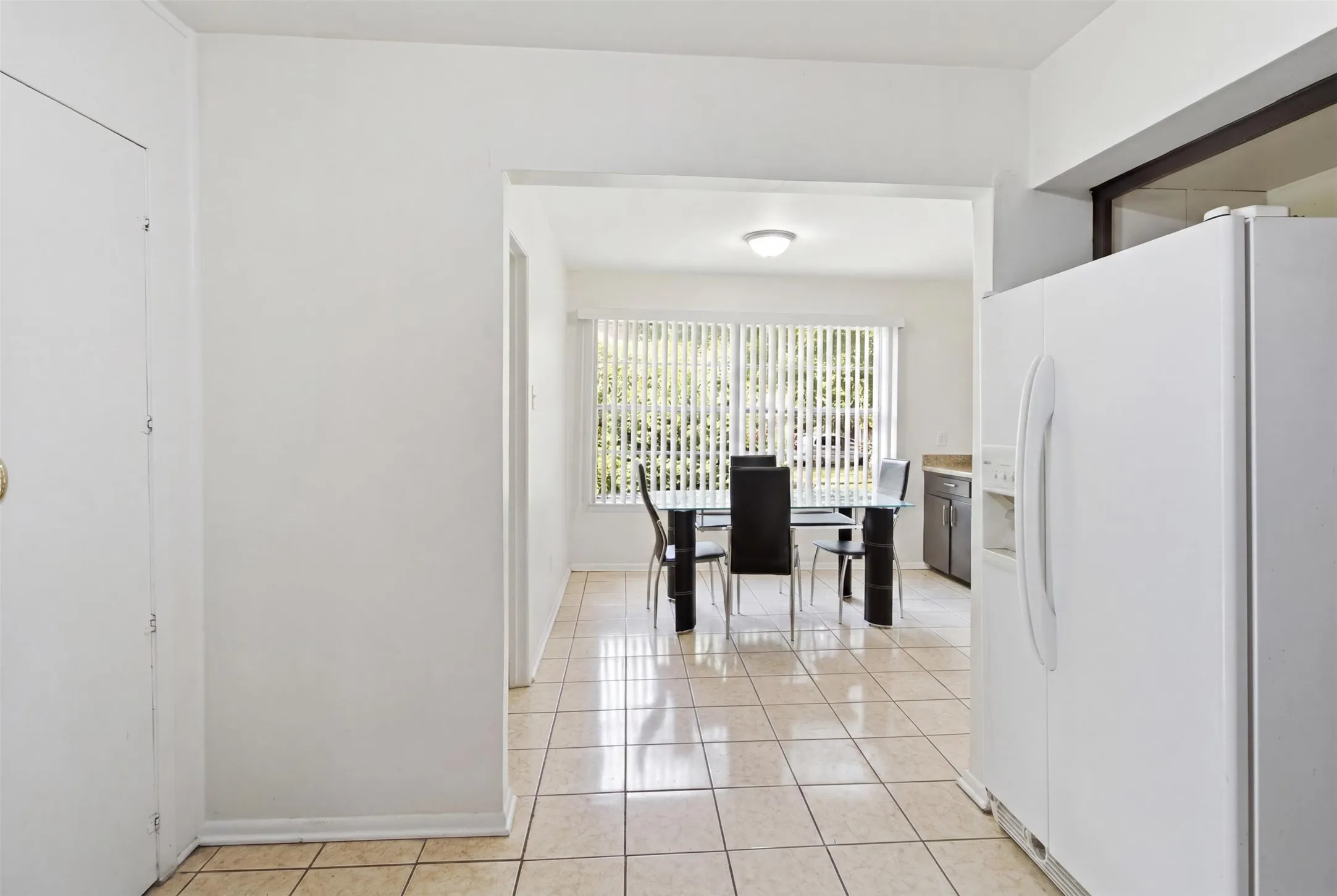 Single Family Residence For Sale in Dallas County , 6632 Emhouse Street, Dallas, Texas 75232, 4 Bedroom, 2 Bathroom, Garage spaces, 1,783 Sqft, built in 1949, mls#21332078, Real Estate Agent in Dallas, Homes For Sale in Dallas county, Homes For Sale in Dallas, Realtor in Dallas Texas, Real Estate Brokerage Independent Realty Texas, Luminita Cordes Realtor