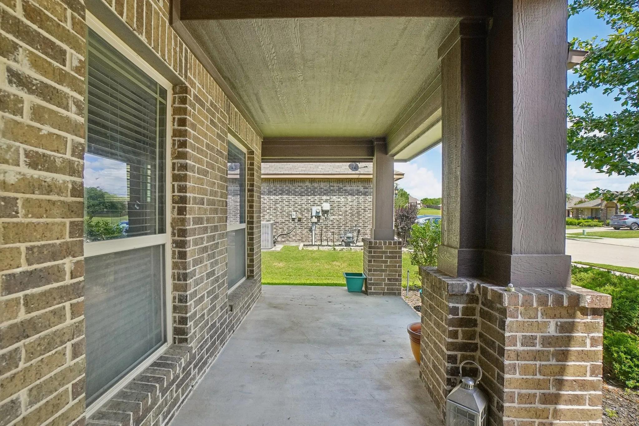 Single Family Residence For Sale in Collin County , 1075 Carpenter Court, Lavon, Texas 75166, 3 Bedroom, 2 Bathroom, 2 Garage spaces, 1,665 Sqft, built in 2014, mls#21332347, Real Estate Agent in Lavon, Homes For Sale in Collin county, Homes For Sale in Lavon, Realtor in Lavon Texas, Real Estate Brokerage Independent Realty Texas, Luminita Cordes Realtor