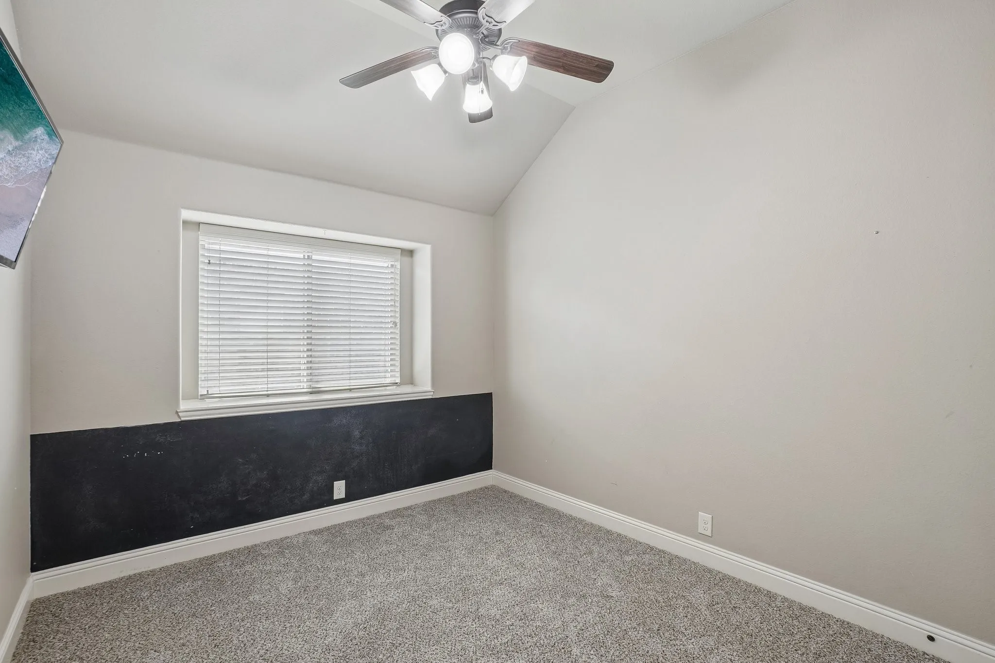 Single Family Residence For Sale in Collin County , 1075 Carpenter Court, Lavon, Texas 75166, 3 Bedroom, 2 Bathroom, 2 Garage spaces, 1,665 Sqft, built in 2014, mls#21332347, Real Estate Agent in Lavon, Homes For Sale in Collin county, Homes For Sale in Lavon, Realtor in Lavon Texas, Real Estate Brokerage Independent Realty Texas, Luminita Cordes Realtor