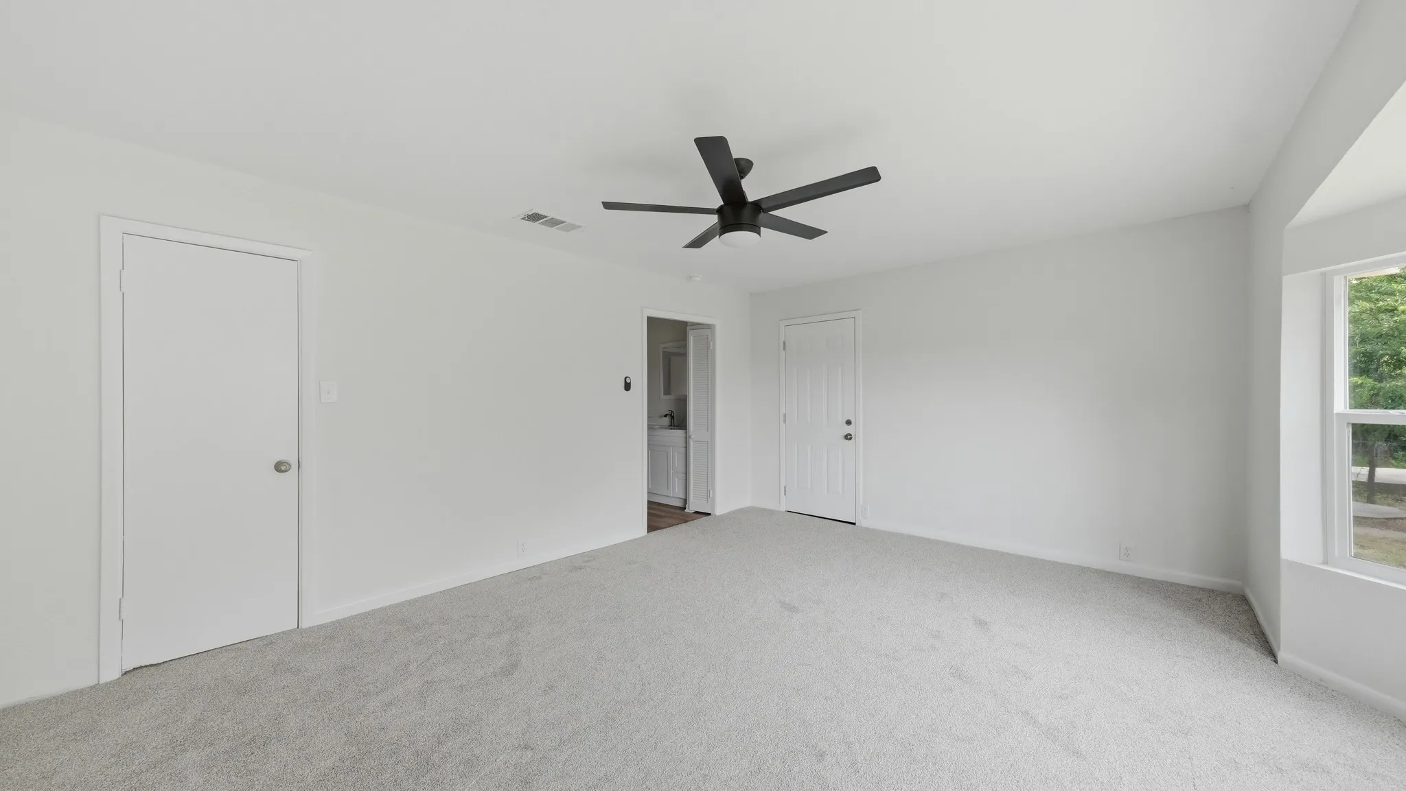 Single Family Residence For Sale in Parker County , 1102 Chilton Street, Weatherford, Texas 76086, 3 Bedroom, 2 Bathroom, Garage spaces, 2,244 Sqft, built in 0, mls#21327193, Real Estate Agent in Weatherford, Homes For Sale in Parker county, Homes For Sale in Weatherford, Realtor in Weatherford Texas, Real Estate Brokerage Independent Realty Texas, Luminita Cordes Realtor
