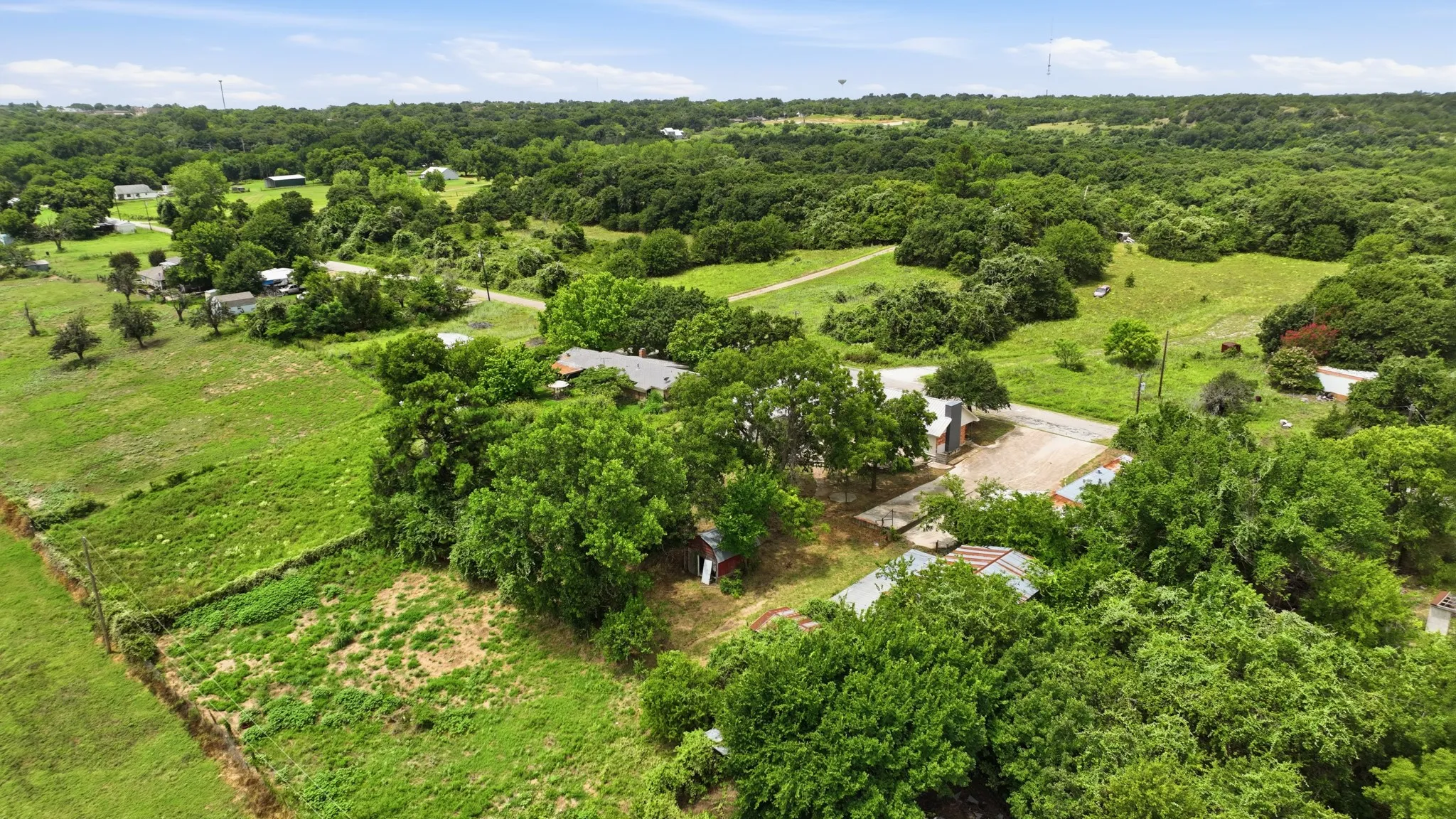 Single Family Residence For Sale in Parker County , 1102 Chilton Street, Weatherford, Texas 76086, 3 Bedroom, 2 Bathroom, Garage spaces, 2,244 Sqft, built in 0, mls#21327193, Real Estate Agent in Weatherford, Homes For Sale in Parker county, Homes For Sale in Weatherford, Realtor in Weatherford Texas, Real Estate Brokerage Independent Realty Texas, Luminita Cordes Realtor
