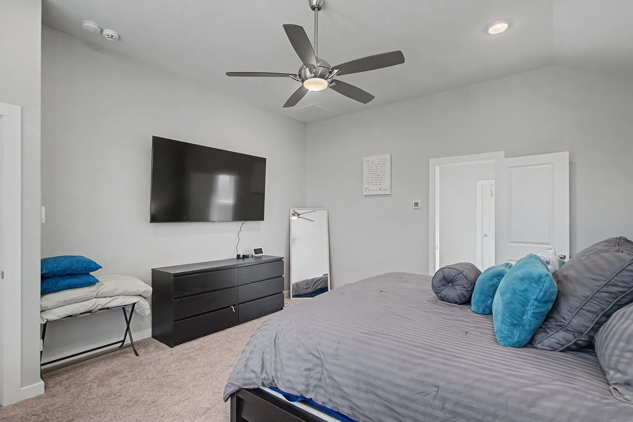 Single Family Residence For Sale in Rockwall County , 5660 Huffines Boulevard, Royse City, Texas 75189, 4 Bedroom, 3 Bathroom, 2 Garage spaces, 2,722 Sqft, built in 2023, mls#21331981, Real Estate Agent in Royse City, Homes For Sale in Rockwall county, Homes For Sale in Royse City, Realtor in Royse City Texas, Real Estate Brokerage Independent Realty Texas, Luminita Cordes Realtor