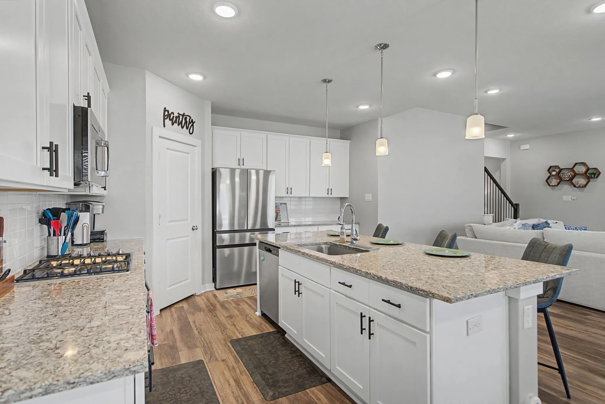 Single Family Residence For Sale in Rockwall County , 5660 Huffines Boulevard, Royse City, Texas 75189, 4 Bedroom, 3 Bathroom, 2 Garage spaces, 2,722 Sqft, built in 2023, mls#21331981, Real Estate Agent in Royse City, Homes For Sale in Rockwall county, Homes For Sale in Royse City, Realtor in Royse City Texas, Real Estate Brokerage Independent Realty Texas, Luminita Cordes Realtor