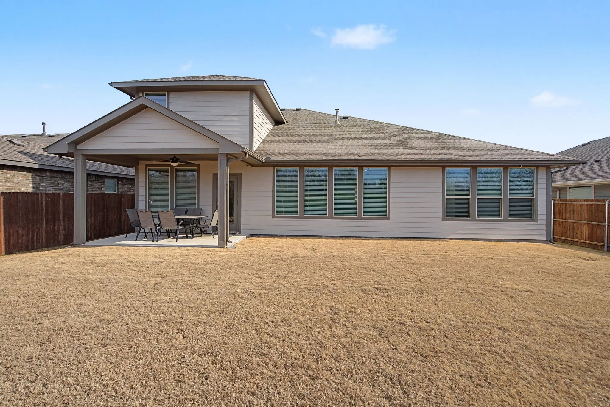 Single Family Residence For Sale in Rockwall County , 5660 Huffines Boulevard, Royse City, Texas 75189, 4 Bedroom, 3 Bathroom, 2 Garage spaces, 2,722 Sqft, built in 2023, mls#21331981, Real Estate Agent in Royse City, Homes For Sale in Rockwall county, Homes For Sale in Royse City, Realtor in Royse City Texas, Real Estate Brokerage Independent Realty Texas, Luminita Cordes Realtor