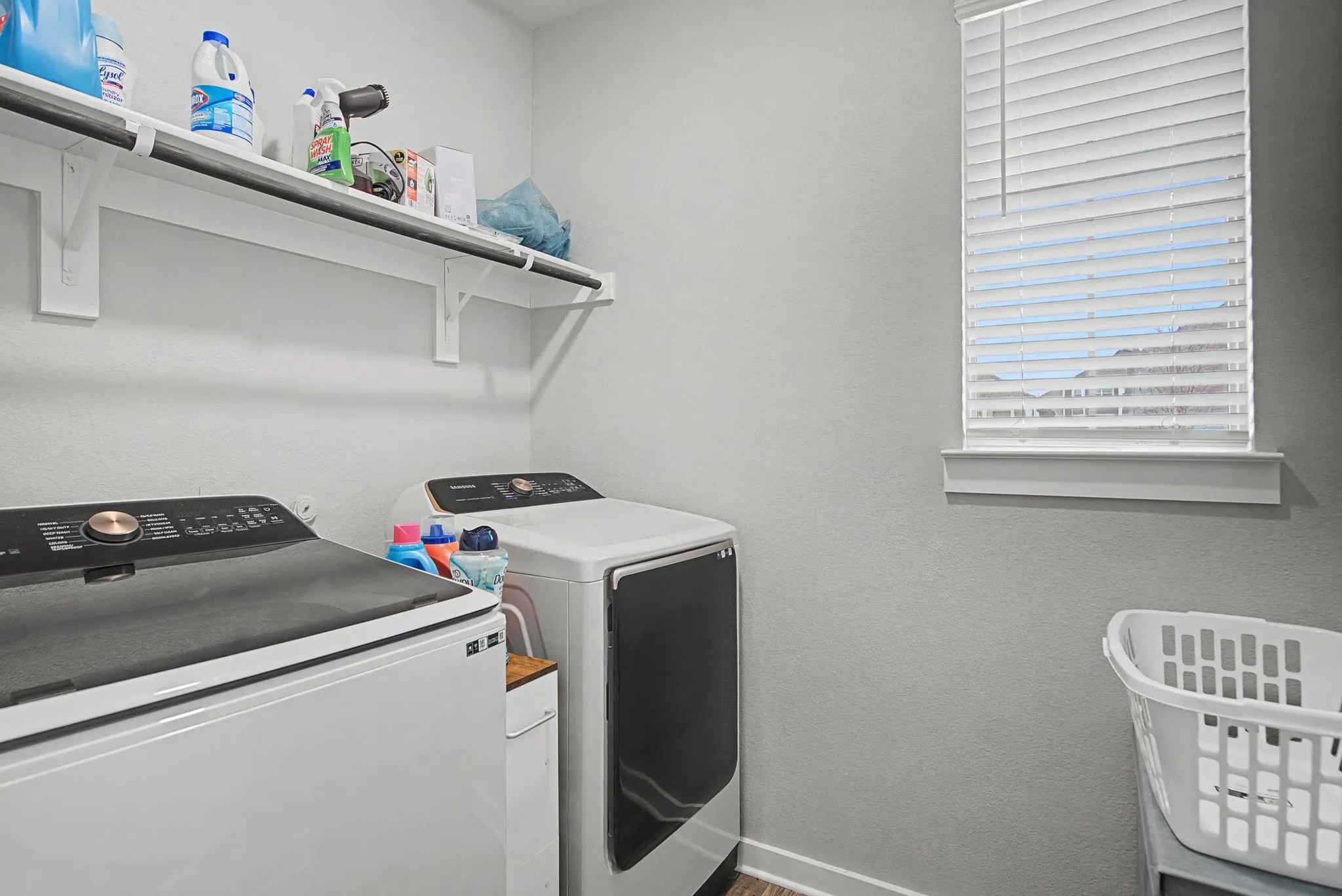 Single Family Residence For Sale in Rockwall County , 5660 Huffines Boulevard, Royse City, Texas 75189, 4 Bedroom, 3 Bathroom, 2 Garage spaces, 2,722 Sqft, built in 2023, mls#21331981, Real Estate Agent in Royse City, Homes For Sale in Rockwall county, Homes For Sale in Royse City, Realtor in Royse City Texas, Real Estate Brokerage Independent Realty Texas, Luminita Cordes Realtor