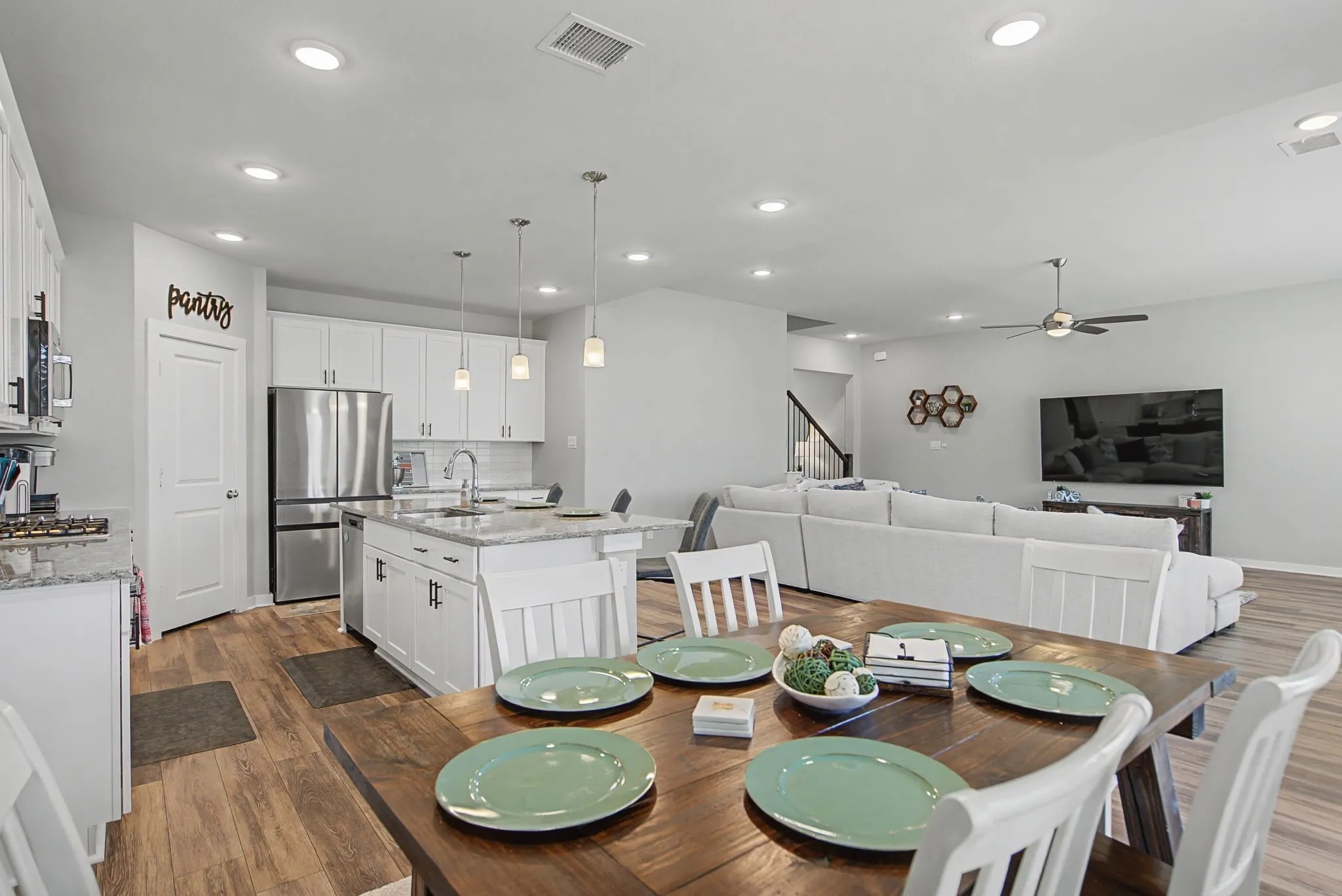 Single Family Residence For Sale in Rockwall County , 5660 Huffines Boulevard, Royse City, Texas 75189, 4 Bedroom, 3 Bathroom, 2 Garage spaces, 2,722 Sqft, built in 2023, mls#21331981, Real Estate Agent in Royse City, Homes For Sale in Rockwall county, Homes For Sale in Royse City, Realtor in Royse City Texas, Real Estate Brokerage Independent Realty Texas, Luminita Cordes Realtor