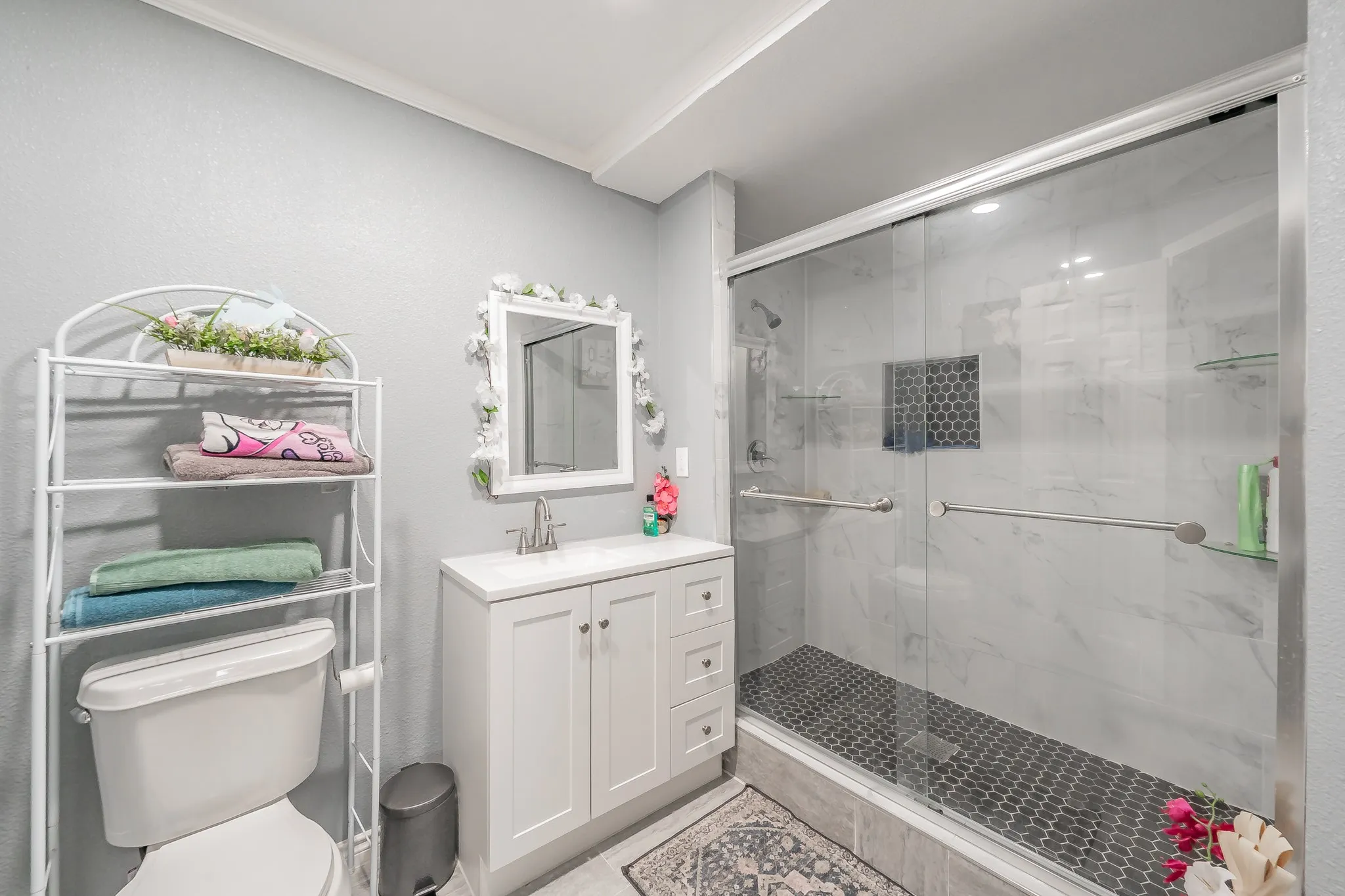 Single Family Residence For Sale in Dallas County , 713 Keystone Street, Mesquite, Texas 75149, 4 Bedrooms, 2 Bathrooms, Garage spaces, 1,731 Sqft, built in 1970, Price $287,000, mls#21330303, Real Estate Agent in Mesquite, Homes For Sale in Dallas county, Homes For Sale in Mesquite, Realtor in Mesquite Texas, Real Estate Brokerage Independent Realty Texas, Luminita Cordes Realtor