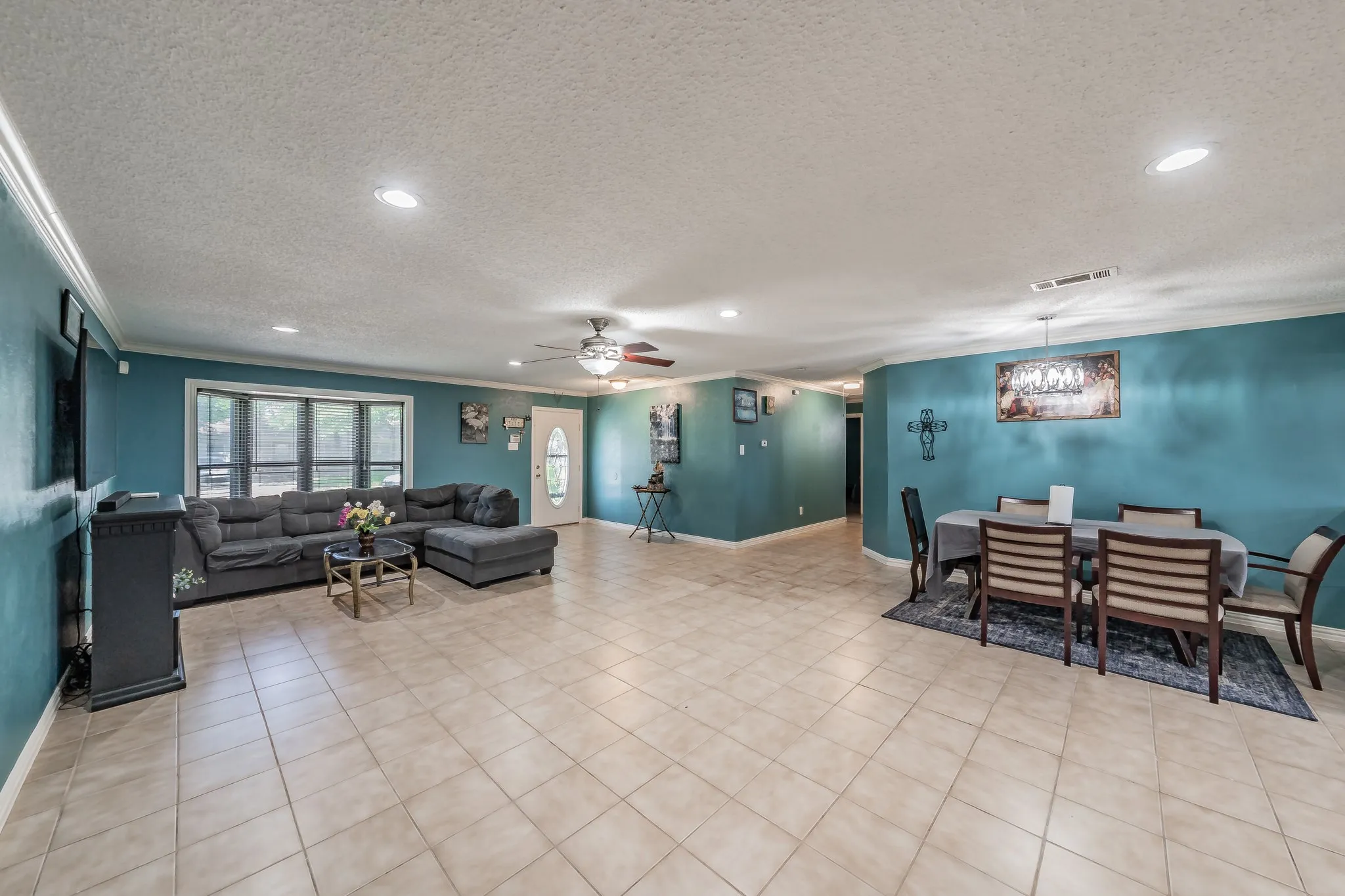Single Family Residence For Sale in Dallas County , 713 Keystone Street, Mesquite, Texas 75149, 4 Bedrooms, 2 Bathrooms, Garage spaces, 1,731 Sqft, built in 1970, Price $287,000, mls#21330303, Real Estate Agent in Mesquite, Homes For Sale in Dallas county, Homes For Sale in Mesquite, Realtor in Mesquite Texas, Real Estate Brokerage Independent Realty Texas, Luminita Cordes Realtor