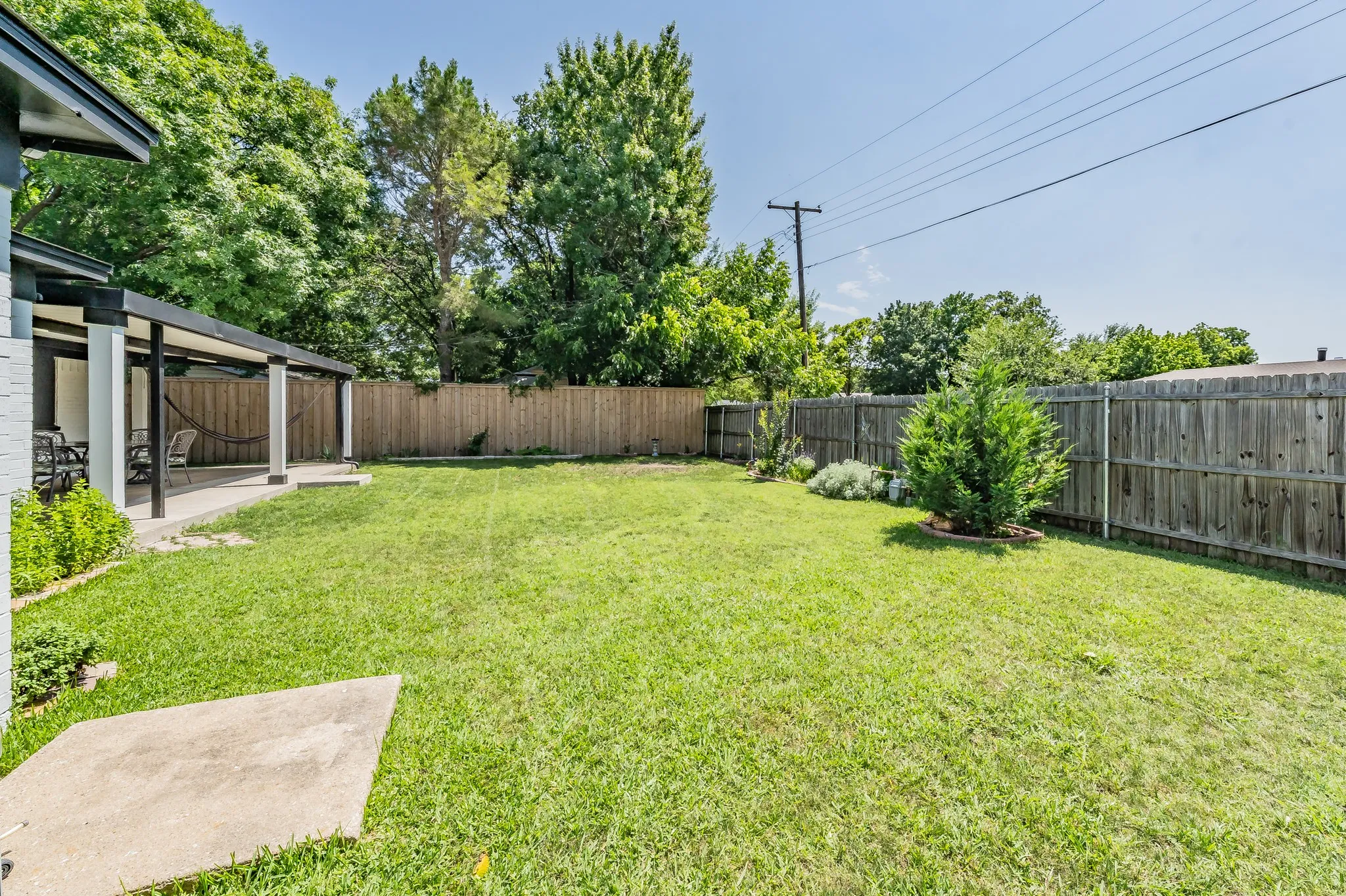 Single Family Residence For Sale in Dallas County , 713 Keystone Street, Mesquite, Texas 75149, 4 Bedrooms, 2 Bathrooms, Garage spaces, 1,731 Sqft, built in 1970, Price $287,000, mls#21330303, Real Estate Agent in Mesquite, Homes For Sale in Dallas county, Homes For Sale in Mesquite, Realtor in Mesquite Texas, Real Estate Brokerage Independent Realty Texas, Luminita Cordes Realtor
