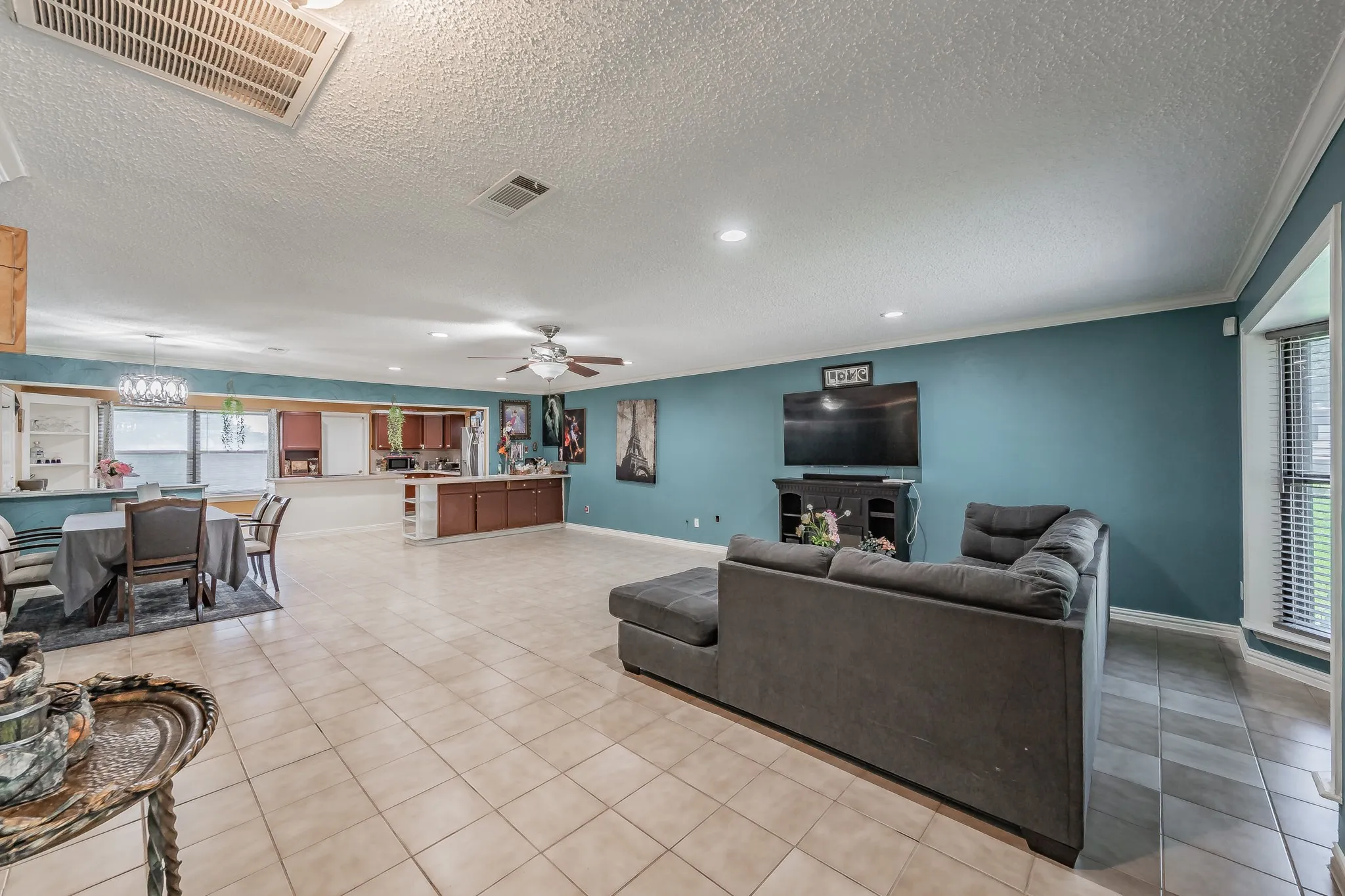 Single Family Residence For Sale in Dallas County , 713 Keystone Street, Mesquite, Texas 75149, 4 Bedrooms, 2 Bathrooms, Garage spaces, 1,731 Sqft, built in 1970, Price $287,000, mls#21330303, Real Estate Agent in Mesquite, Homes For Sale in Dallas county, Homes For Sale in Mesquite, Realtor in Mesquite Texas, Real Estate Brokerage Independent Realty Texas, Luminita Cordes Realtor