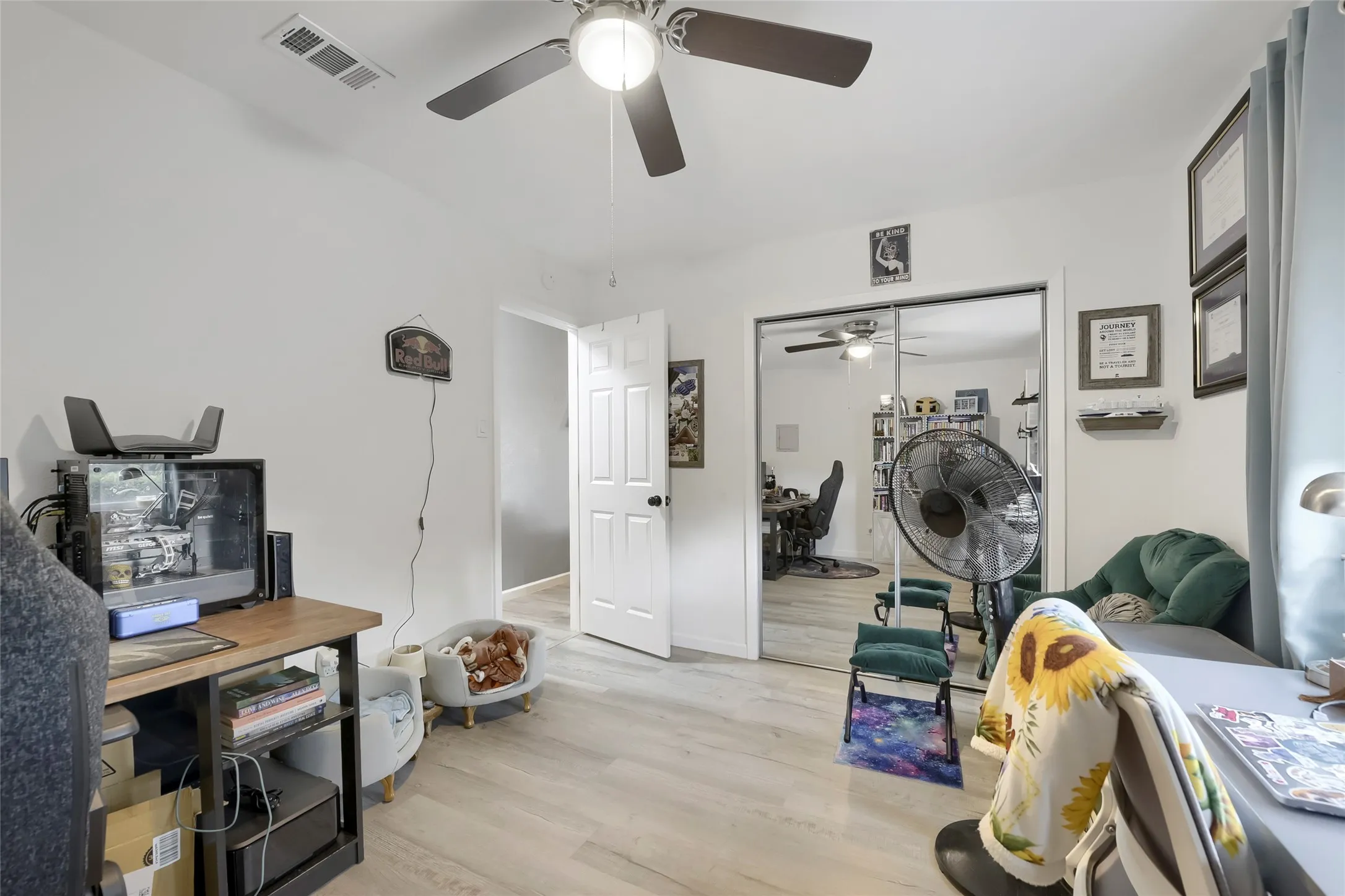 Single Family Residence For Sale in Tarrant County , 216 N Prairie View Road, Crowley, Texas 76036, 2 Bedrooms, 1 Bathroom, 1 Garage spaces, 1,097 Sqft, built in 1969, Price $224,999, mls#21330941, Real Estate Agent in Crowley, Homes For Sale in Tarrant county, Homes For Sale in Crowley, Realtor in Crowley Texas, Real Estate Brokerage Independent Realty Texas, Luminita Cordes Realtor