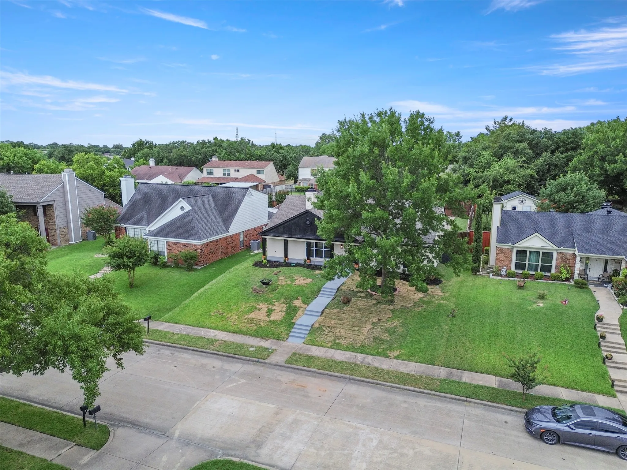 Single Family Residence For Sale in Dallas County , 1612 Huntington Drive, Mesquite, Texas 75149, 3 Bedroom, 2 Bathroom, 2 Garage spaces, 1,566 Sqft, built in 1987, mls#21333561, Real Estate Agent in Mesquite, Homes For Sale in Dallas county, Homes For Sale in Mesquite, Realtor in Mesquite Texas, Real Estate Brokerage Independent Realty Texas, Luminita Cordes Realtor