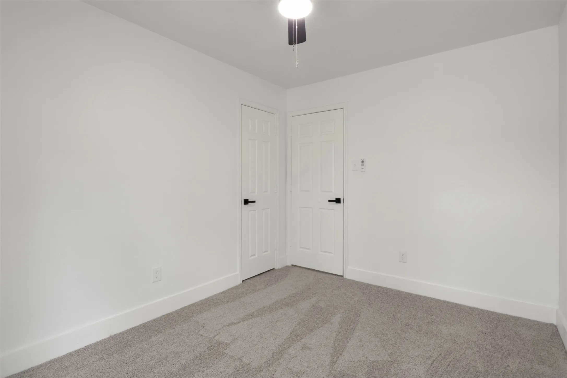 Single Family Residence For Sale in Dallas County , 1612 Huntington Drive, Mesquite, Texas 75149, 3 Bedroom, 2 Bathroom, 2 Garage spaces, 1,566 Sqft, built in 1987, mls#21333561, Real Estate Agent in Mesquite, Homes For Sale in Dallas county, Homes For Sale in Mesquite, Realtor in Mesquite Texas, Real Estate Brokerage Independent Realty Texas, Luminita Cordes Realtor