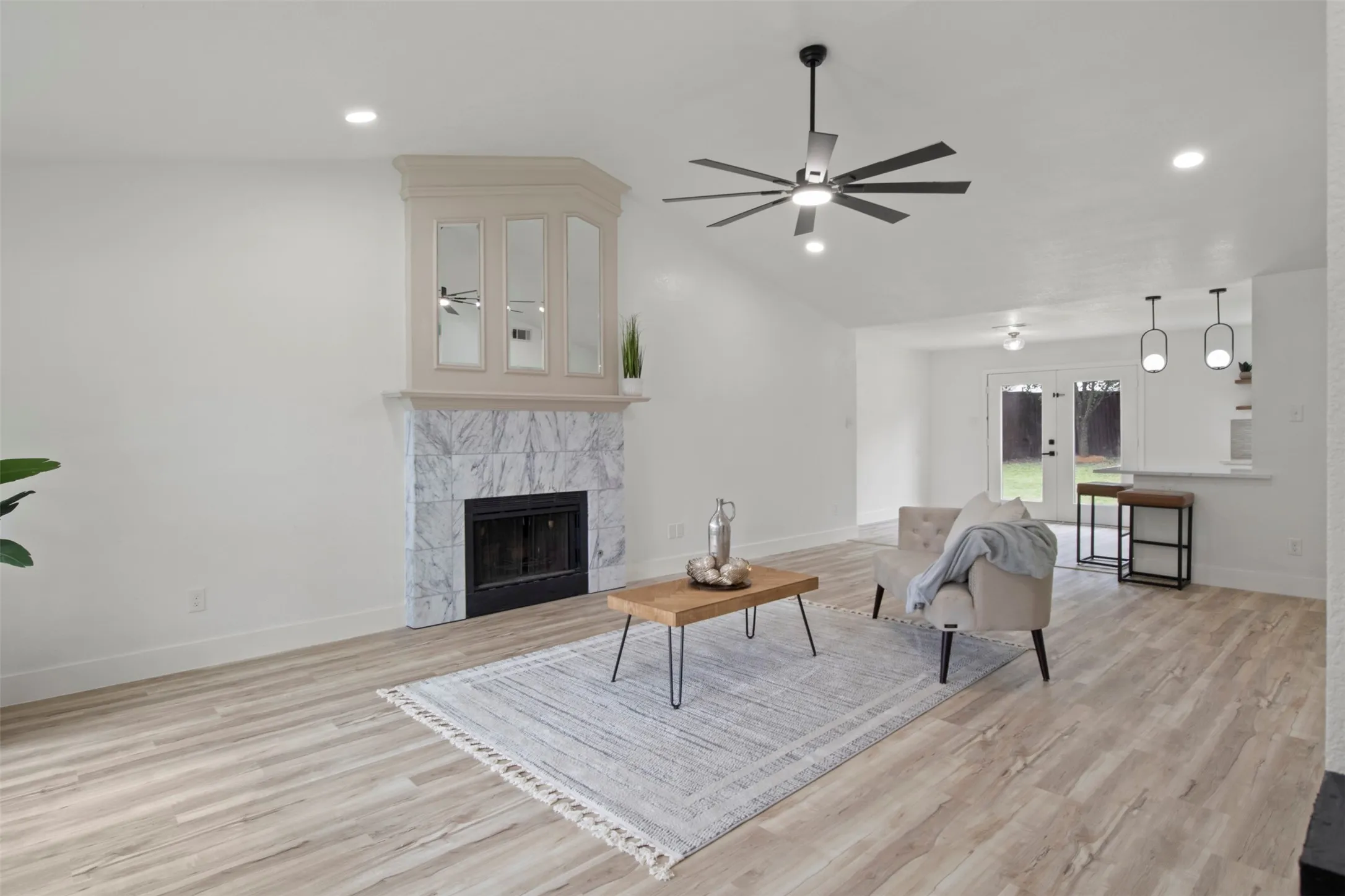 Single Family Residence For Sale in Dallas County , 1612 Huntington Drive, Mesquite, Texas 75149, 3 Bedroom, 2 Bathroom, 2 Garage spaces, 1,566 Sqft, built in 1987, mls#21333561, Real Estate Agent in Mesquite, Homes For Sale in Dallas county, Homes For Sale in Mesquite, Realtor in Mesquite Texas, Real Estate Brokerage Independent Realty Texas, Luminita Cordes Realtor