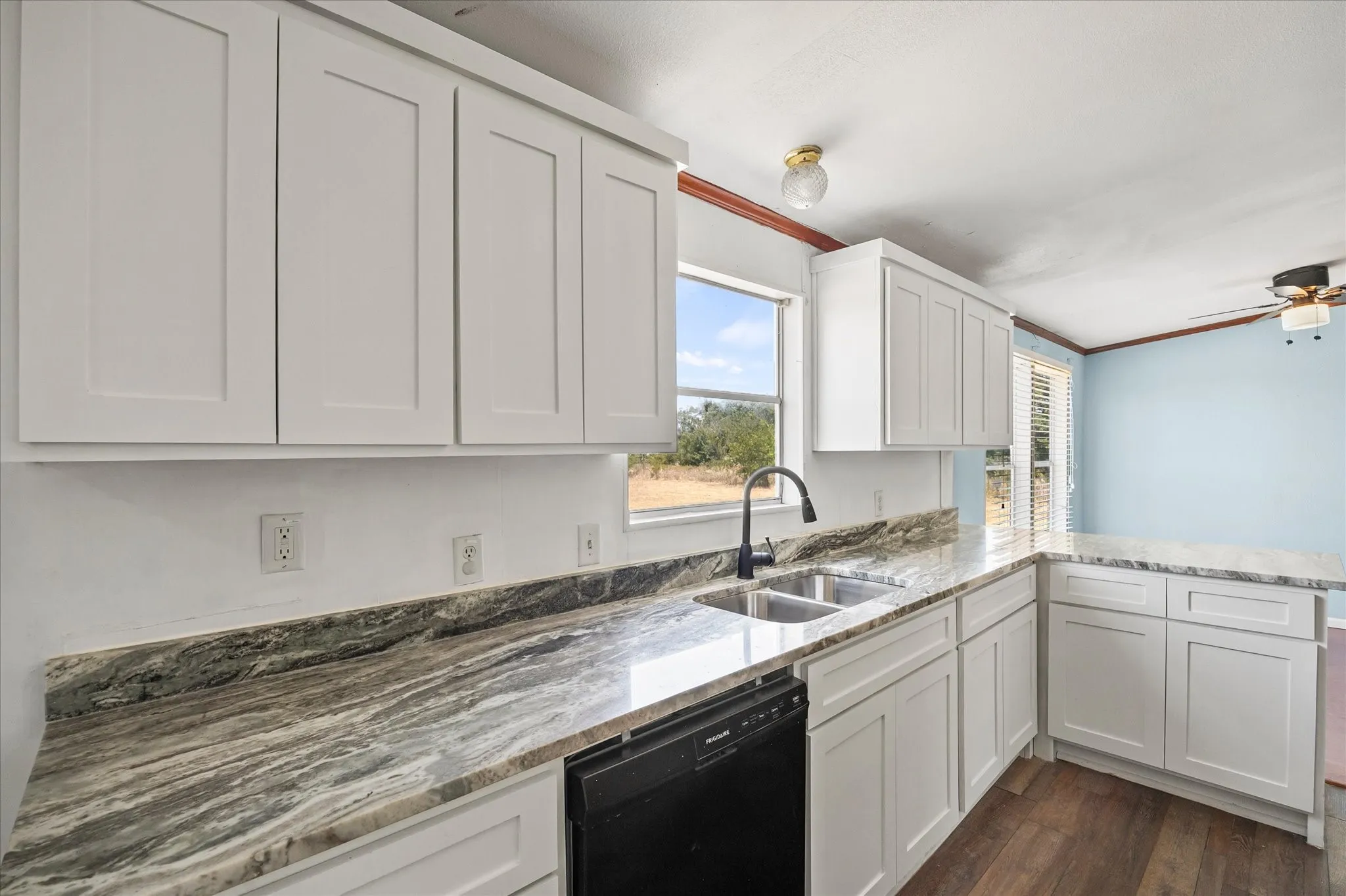 Manufactured Home For Sale in Hunt County , 4028 County Road 2526, Royse City, Texas 75189, 4 Bedroom, 3 Bathroom, Garage spaces, 2,128 Sqft, built in 2002, mls#21333848, Real Estate Agent in Royse City, Homes For Sale in Hunt county, Homes For Sale in Royse City, Realtor in Royse City Texas, Real Estate Brokerage Independent Realty Texas, Luminita Cordes Realtor