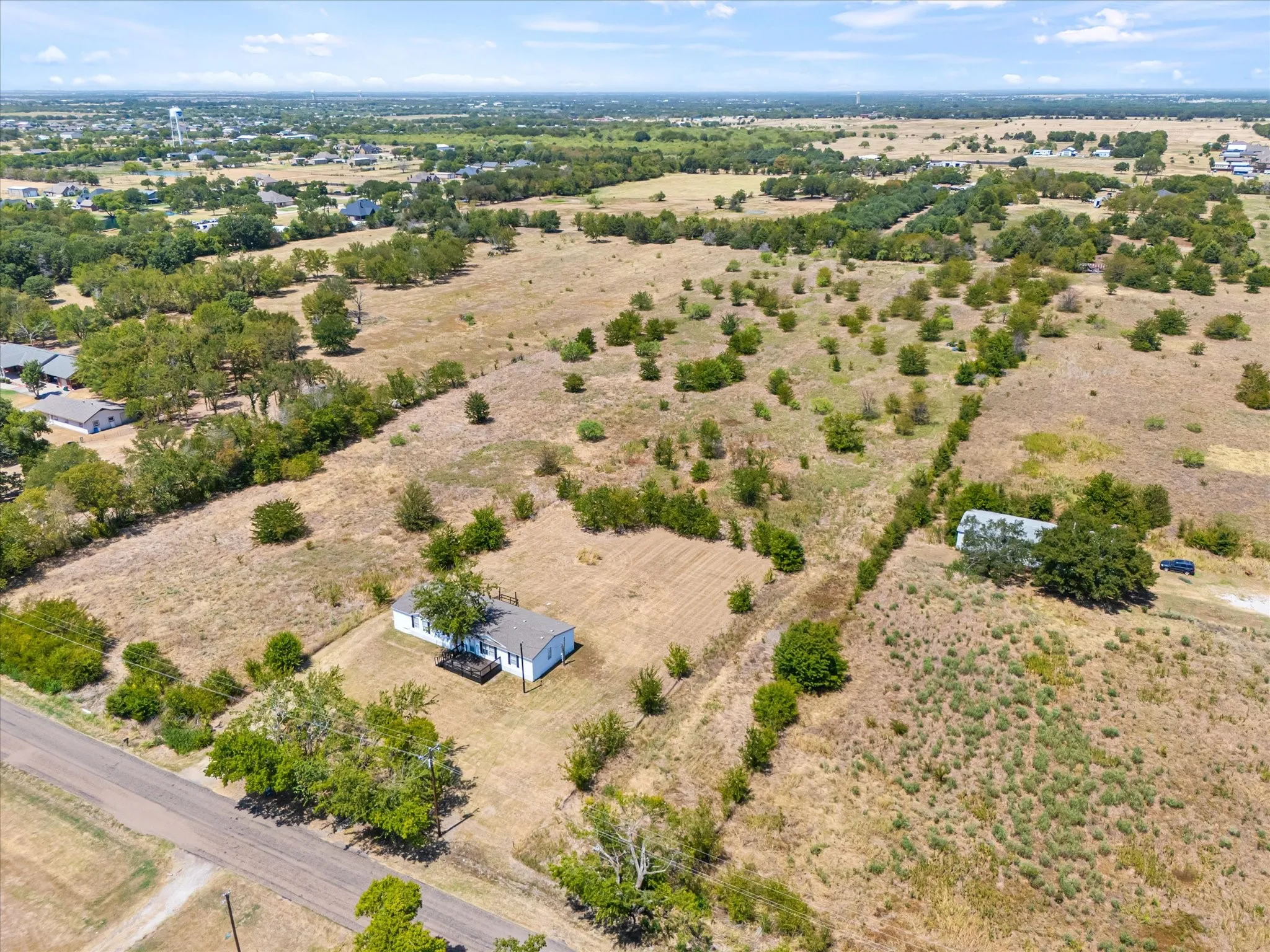 Manufactured Home For Sale in Hunt County , 4028 County Road 2526, Royse City, Texas 75189, 4 Bedroom, 3 Bathroom, Garage spaces, 2,128 Sqft, built in 2002, mls#21333848, Real Estate Agent in Royse City, Homes For Sale in Hunt county, Homes For Sale in Royse City, Realtor in Royse City Texas, Real Estate Brokerage Independent Realty Texas, Luminita Cordes Realtor