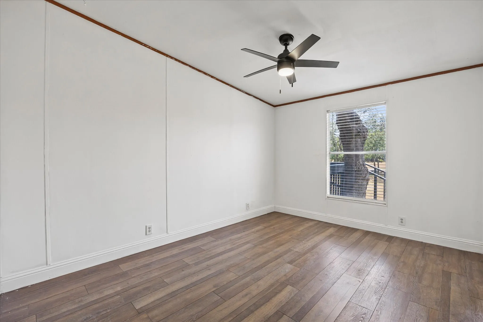 Manufactured Home For Sale in Hunt County , 4028 County Road 2526, Royse City, Texas 75189, 4 Bedroom, 3 Bathroom, Garage spaces, 2,128 Sqft, built in 2002, mls#21333848, Real Estate Agent in Royse City, Homes For Sale in Hunt county, Homes For Sale in Royse City, Realtor in Royse City Texas, Real Estate Brokerage Independent Realty Texas, Luminita Cordes Realtor