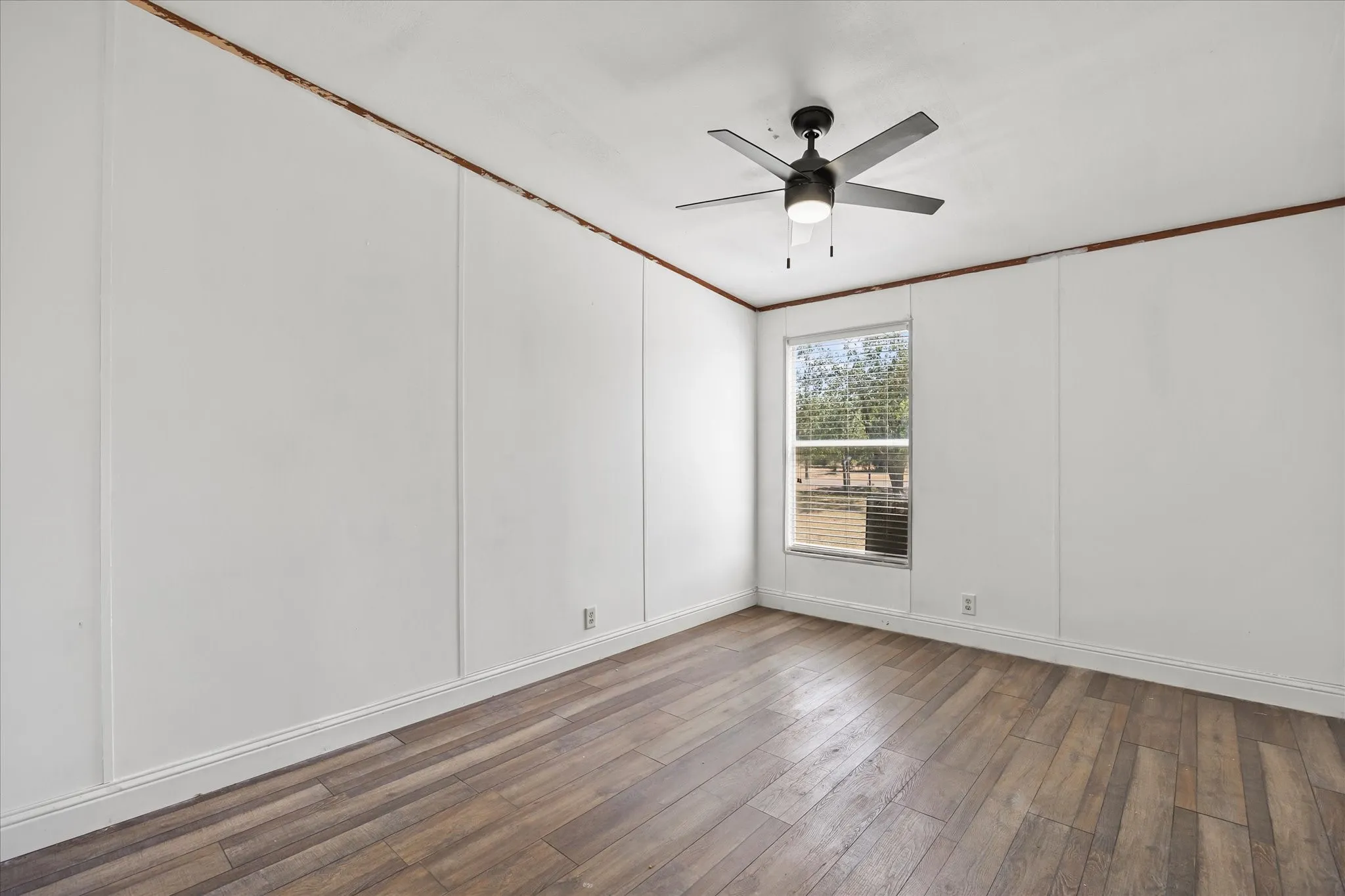 Manufactured Home For Sale in Hunt County , 4028 County Road 2526, Royse City, Texas 75189, 4 Bedroom, 3 Bathroom, Garage spaces, 2,128 Sqft, built in 2002, mls#21333848, Real Estate Agent in Royse City, Homes For Sale in Hunt county, Homes For Sale in Royse City, Realtor in Royse City Texas, Real Estate Brokerage Independent Realty Texas, Luminita Cordes Realtor
