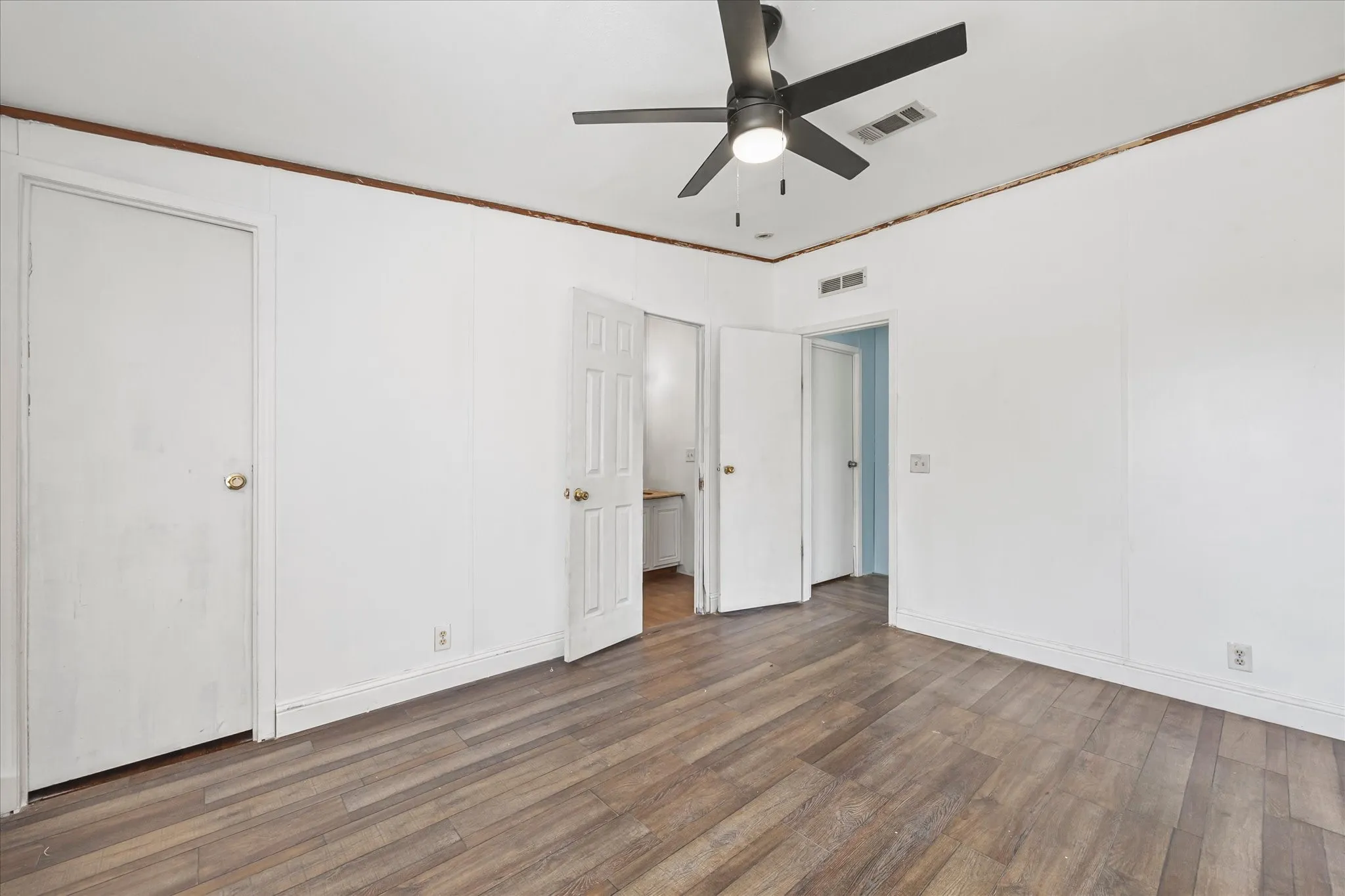 Manufactured Home For Sale in Hunt County , 4028 County Road 2526, Royse City, Texas 75189, 4 Bedroom, 3 Bathroom, Garage spaces, 2,128 Sqft, built in 2002, mls#21333848, Real Estate Agent in Royse City, Homes For Sale in Hunt county, Homes For Sale in Royse City, Realtor in Royse City Texas, Real Estate Brokerage Independent Realty Texas, Luminita Cordes Realtor