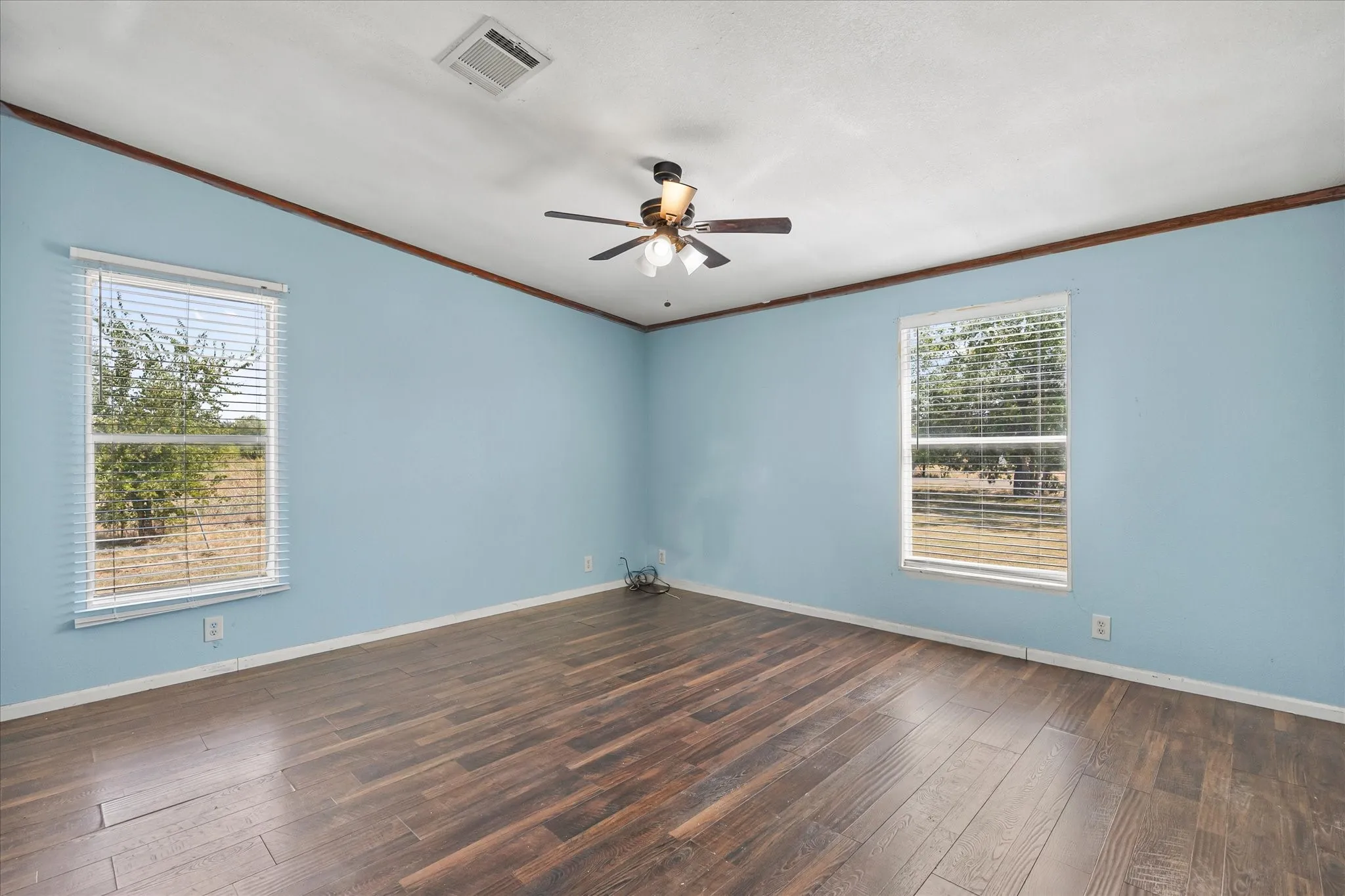 Manufactured Home For Sale in Hunt County , 4028 County Road 2526, Royse City, Texas 75189, 4 Bedroom, 3 Bathroom, Garage spaces, 2,128 Sqft, built in 2002, mls#21333848, Real Estate Agent in Royse City, Homes For Sale in Hunt county, Homes For Sale in Royse City, Realtor in Royse City Texas, Real Estate Brokerage Independent Realty Texas, Luminita Cordes Realtor