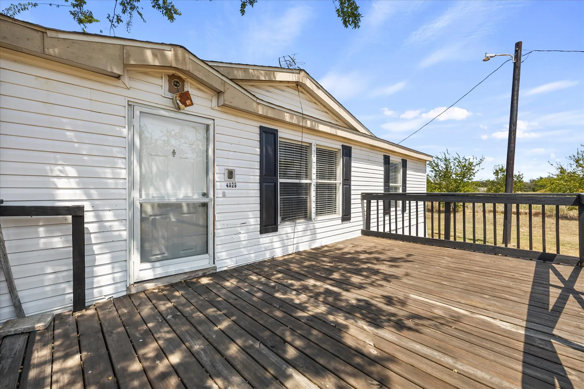 Manufactured Home For Sale in Hunt County , 4028 County Road 2526, Royse City, Texas 75189, 4 Bedroom, 3 Bathroom, Garage spaces, 2,128 Sqft, built in 2002, mls#21333848, Real Estate Agent in Royse City, Homes For Sale in Hunt county, Homes For Sale in Royse City, Realtor in Royse City Texas, Real Estate Brokerage Independent Realty Texas, Luminita Cordes Realtor