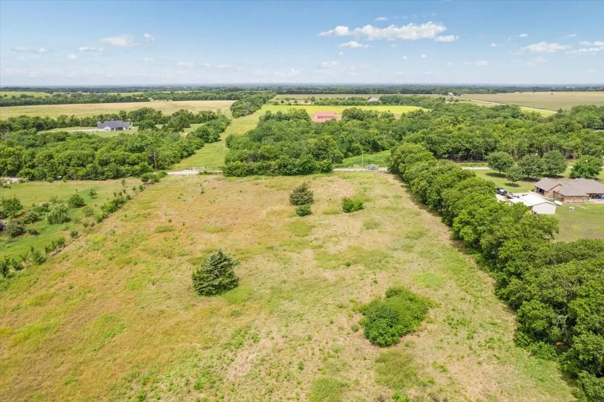 Unimproved Land For Sale in Fannin County , 10843 E Line Road, Trenton, Texas 75490, 0, 0, Garage spaces, 0 Sqft, built in 0, Price $180,000, mls#21332754, Real Estate Agent in Trenton, Homes For Sale in Fannin county, Homes For Sale in Trenton, Realtor in Trenton Texas, Real Estate Brokerage Independent Realty Texas, Luminita Cordes Realtor
