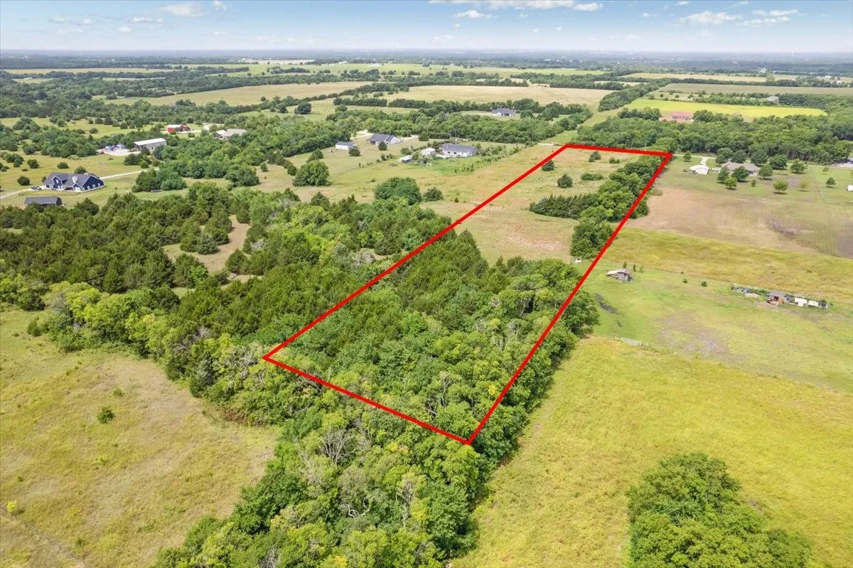 Unimproved Land For Sale in Fannin County , 10843 E Line Road, Trenton, Texas 75490, 0, 0, Garage spaces, 0 Sqft, built in 0, Price $180,000, mls#21332754, Real Estate Agent in Trenton, Homes For Sale in Fannin county, Homes For Sale in Trenton, Realtor in Trenton Texas, Real Estate Brokerage Independent Realty Texas, Luminita Cordes Realtor